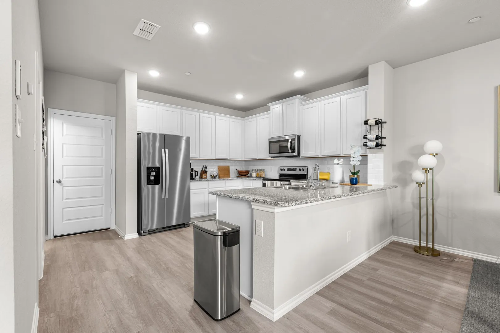 Townhouse For Sale in Dallas County , 2920 Baneberry Lane, Mesquite, Texas 75150, 3 Bedroom, 3 Bathroom, 2 Garage spaces, 1,760 Sqft, built in 2023, mls#21334971, Real Estate Agent in Mesquite, Homes For Sale in Dallas county, Homes For Sale in Mesquite, Realtor in Mesquite Texas, Real Estate Brokerage Independent Realty Texas, Luminita Cordes Realtor