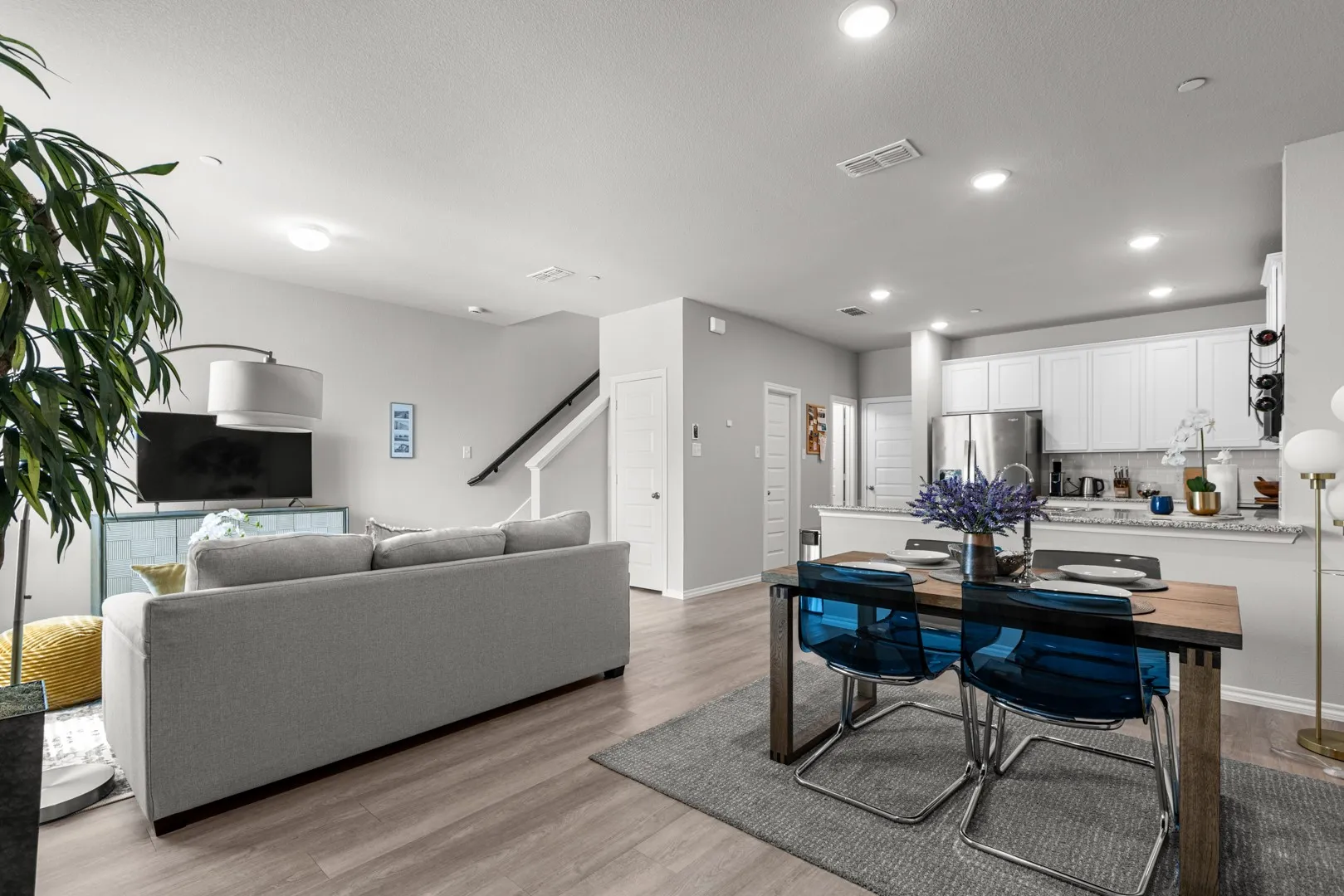 Townhouse For Sale in Dallas County , 2920 Baneberry Lane, Mesquite, Texas 75150, 3 Bedroom, 3 Bathroom, 2 Garage spaces, 1,760 Sqft, built in 2023, mls#21334971, Real Estate Agent in Mesquite, Homes For Sale in Dallas county, Homes For Sale in Mesquite, Realtor in Mesquite Texas, Real Estate Brokerage Independent Realty Texas, Luminita Cordes Realtor