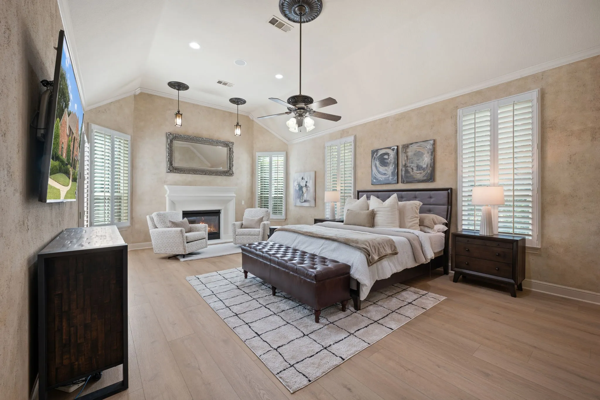 Single Family Residence For Sale in Tarrant County , 400 Indian Paintbrush Way, Southlake, Texas 76092, 5 Bedroom, 5 Bathroom, 3 Garage spaces, 5,976 Sqft, built in 1999, mls#21326094, Real Estate Agent in Southlake, Homes For Sale in Tarrant county, Homes For Sale in Southlake, Realtor in Southlake Texas, Real Estate Brokerage Independent Realty Texas, Luminita Cordes Realtor