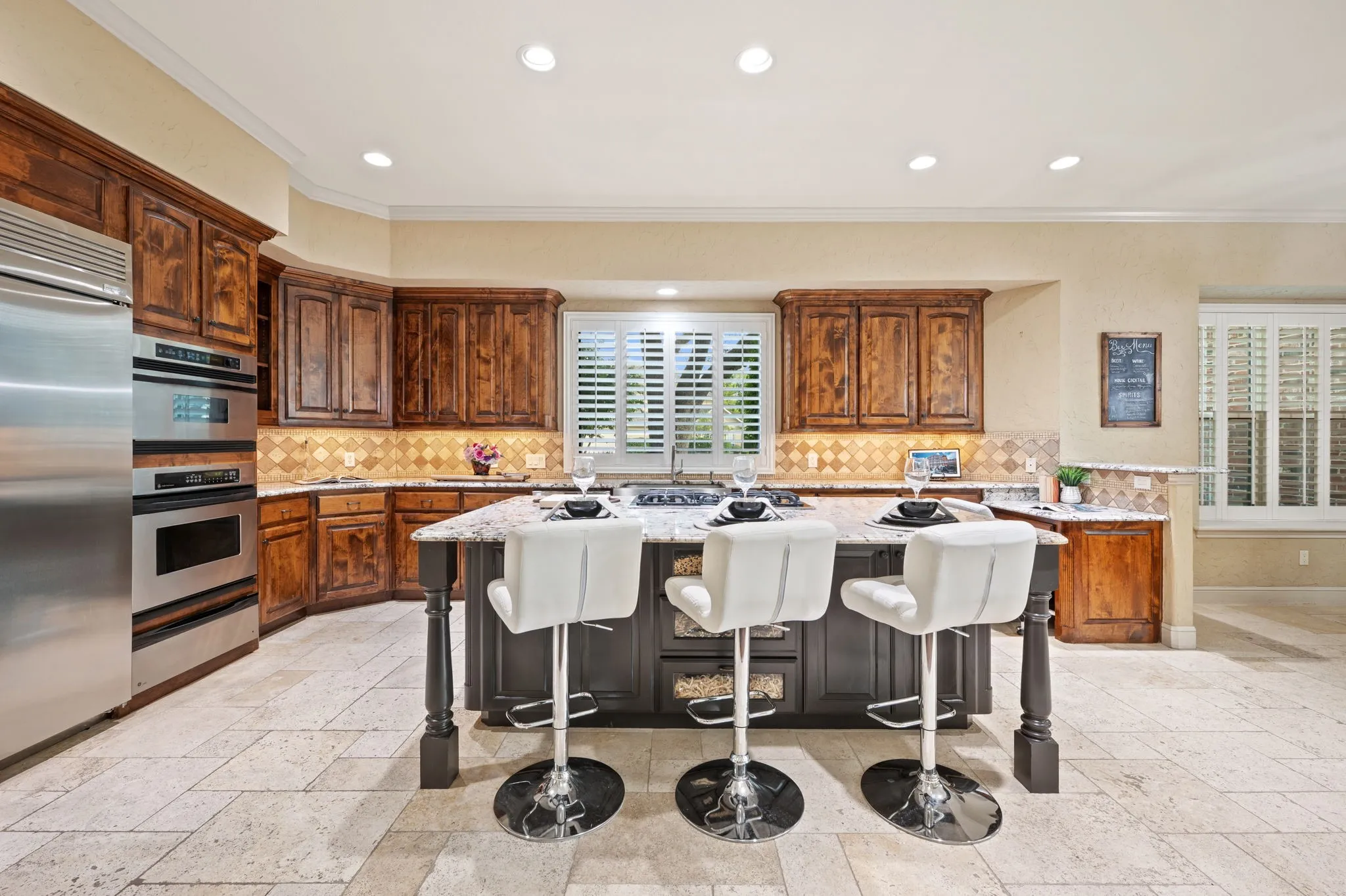 Single Family Residence For Sale in Tarrant County , 400 Indian Paintbrush Way, Southlake, Texas 76092, 5 Bedroom, 5 Bathroom, 3 Garage spaces, 5,976 Sqft, built in 1999, mls#21326094, Real Estate Agent in Southlake, Homes For Sale in Tarrant county, Homes For Sale in Southlake, Realtor in Southlake Texas, Real Estate Brokerage Independent Realty Texas, Luminita Cordes Realtor