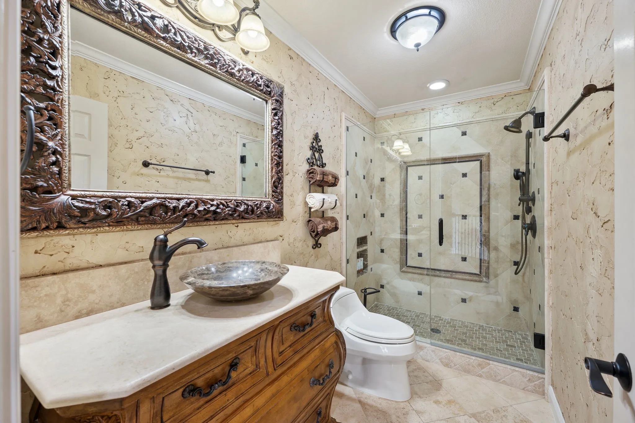 Single Family Residence For Sale in Tarrant County , 400 Indian Paintbrush Way, Southlake, Texas 76092, 5 Bedroom, 5 Bathroom, 3 Garage spaces, 5,976 Sqft, built in 1999, mls#21326094, Real Estate Agent in Southlake, Homes For Sale in Tarrant county, Homes For Sale in Southlake, Realtor in Southlake Texas, Real Estate Brokerage Independent Realty Texas, Luminita Cordes Realtor