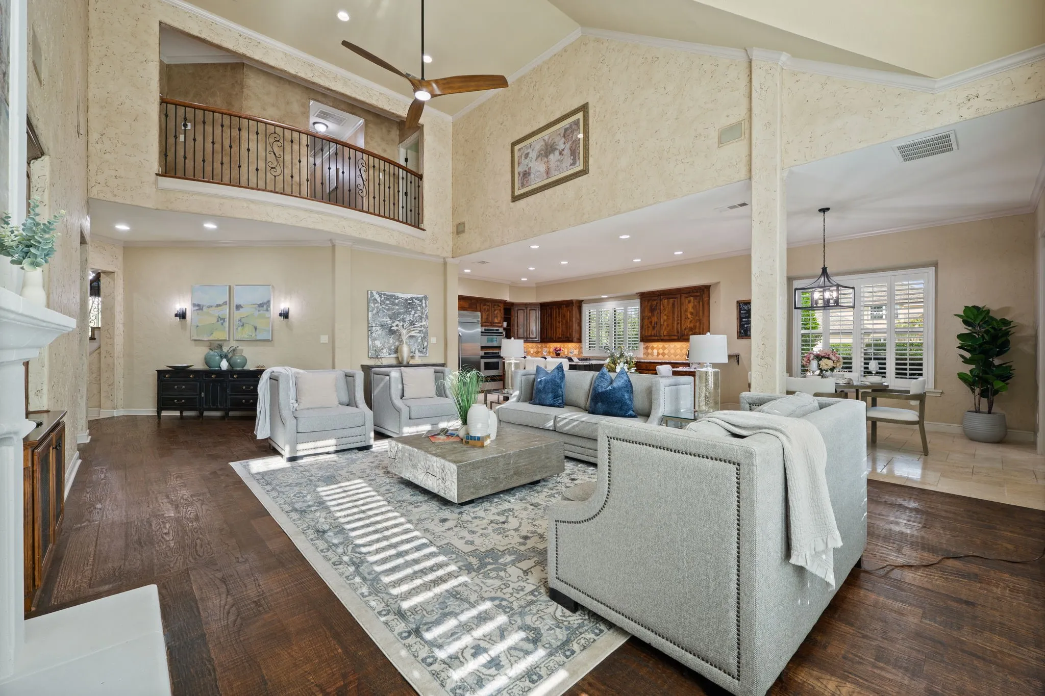 Single Family Residence For Sale in Tarrant County , 400 Indian Paintbrush Way, Southlake, Texas 76092, 5 Bedroom, 5 Bathroom, 3 Garage spaces, 5,976 Sqft, built in 1999, mls#21326094, Real Estate Agent in Southlake, Homes For Sale in Tarrant county, Homes For Sale in Southlake, Realtor in Southlake Texas, Real Estate Brokerage Independent Realty Texas, Luminita Cordes Realtor