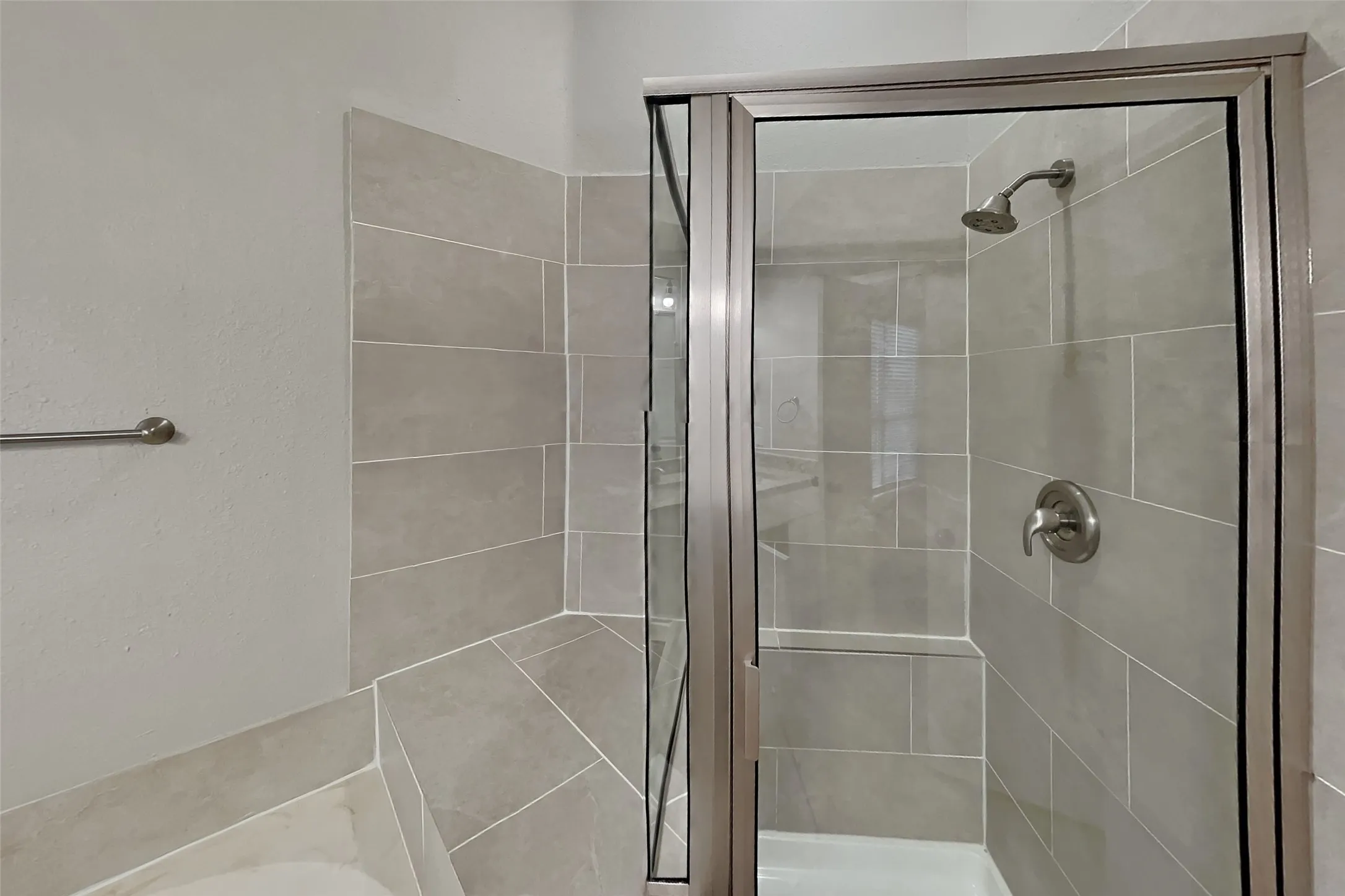Single Family Residence For Rent in Collin County , 9817 Preston Vineyard Drive, Frisco, Texas 75035, 3 Bedroom, 2 Bathroom, 2 Garage spaces, 1,685 Sqft, built in 1992, mls#21334977, Real Estate Agent in Frisco, Homes For Rent in Collin county, Homes For Rent in Frisco, Realtor in Frisco Texas, Real Estate Brokerage Independent Realty Texas, Luminita Cordes Realtor