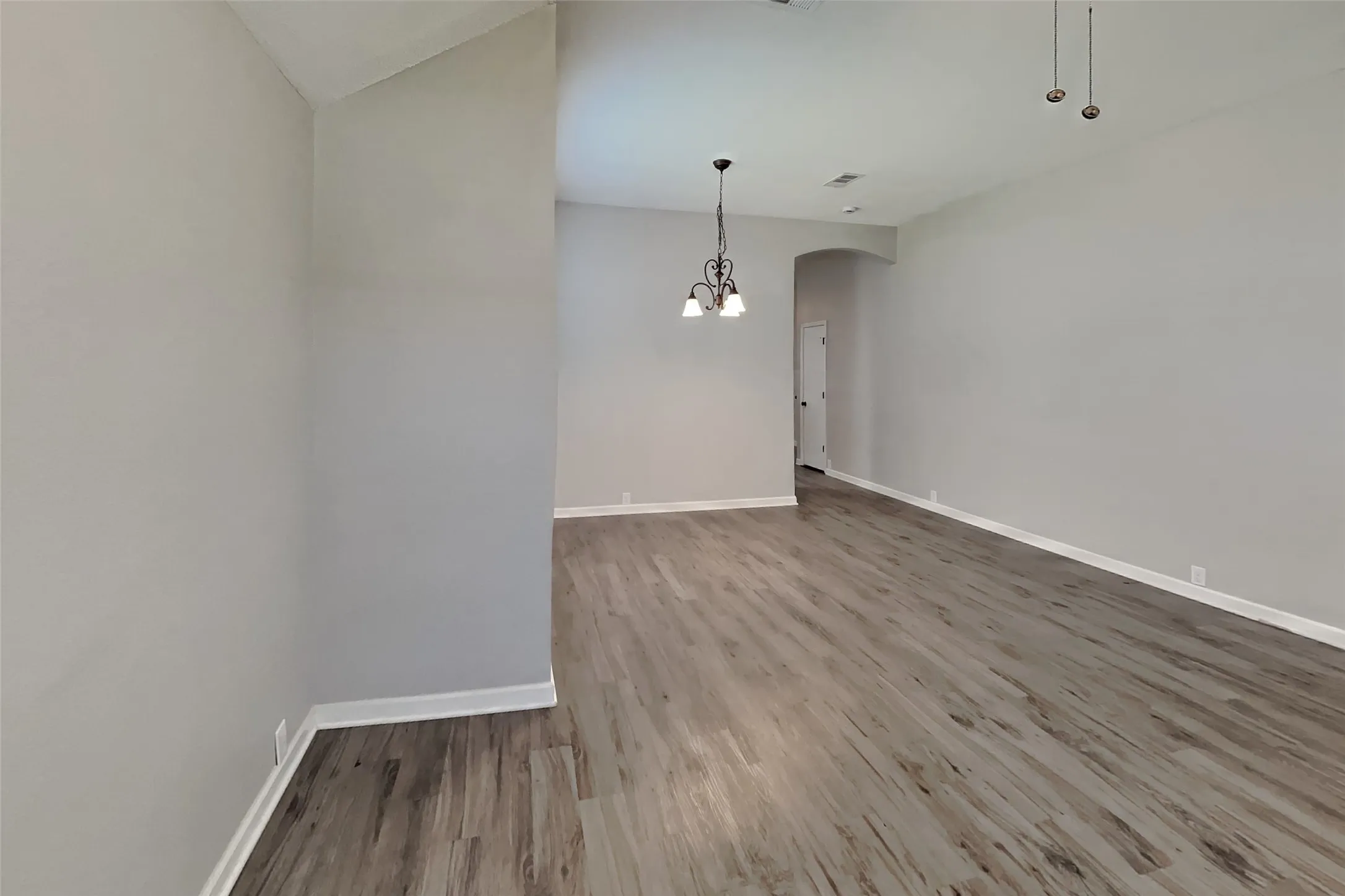 Single Family Residence For Rent in Collin County , 9817 Preston Vineyard Drive, Frisco, Texas 75035, 3 Bedroom, 2 Bathroom, 2 Garage spaces, 1,685 Sqft, built in 1992, mls#21334977, Real Estate Agent in Frisco, Homes For Rent in Collin county, Homes For Rent in Frisco, Realtor in Frisco Texas, Real Estate Brokerage Independent Realty Texas, Luminita Cordes Realtor
