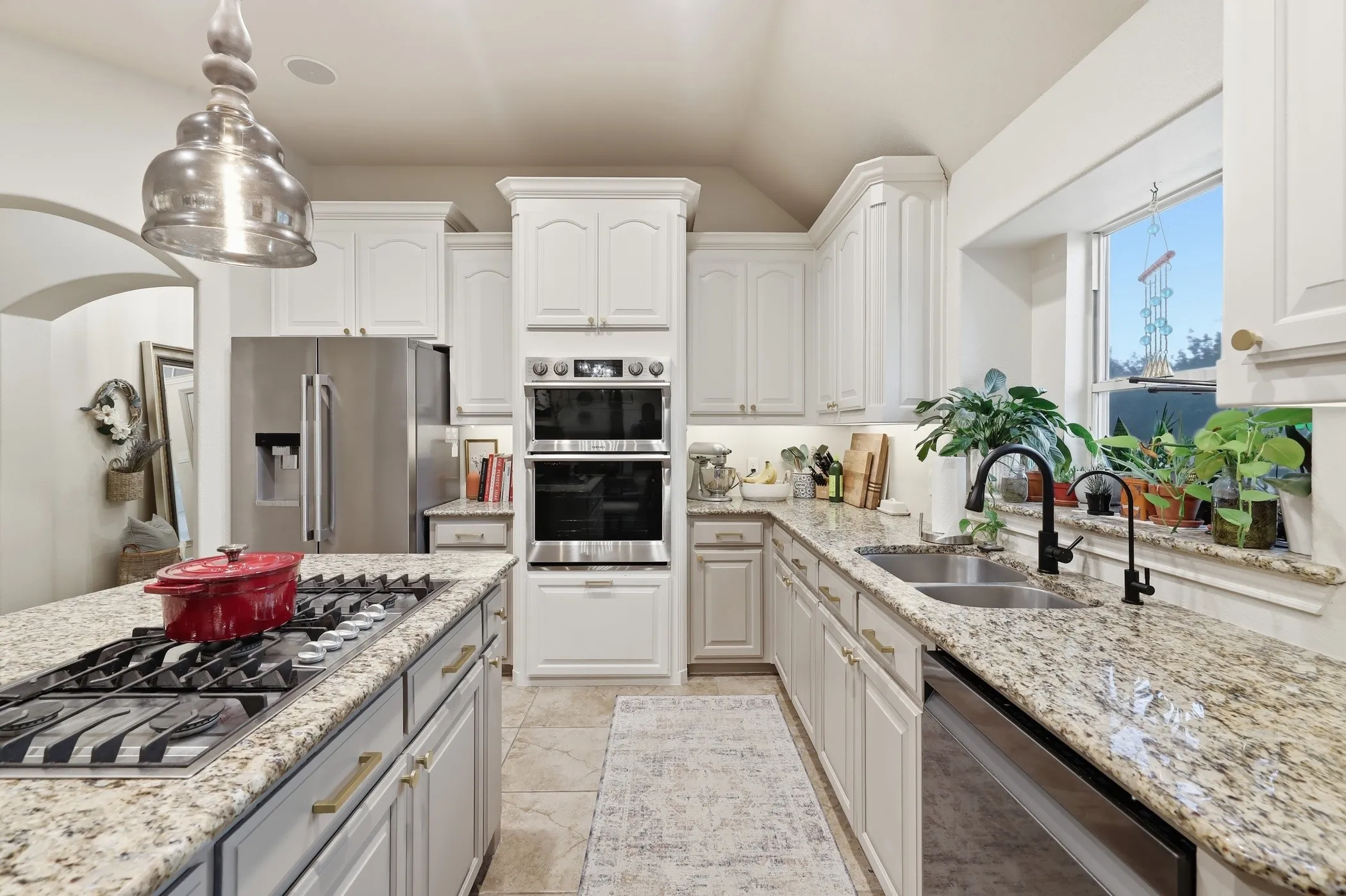 Gas cooktop and Samsung Duo Flex steam/convection oven!