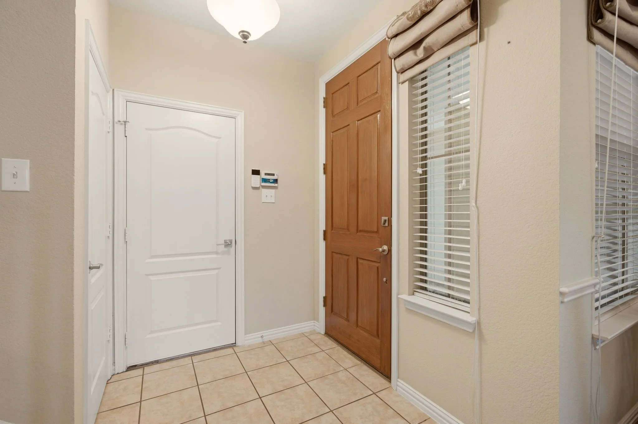 Single Family Residence For Sale in Collin County , 703 Chestnut Hill Drive, Allen, Texas 75013, 3 Bedroom, 3 Bathroom, 2 Garage spaces, 1,898 Sqft, built in 2007, mls#21334983, Real Estate Agent in Allen, Homes For Sale in Collin county, Homes For Sale in Allen, Realtor in Allen Texas, Real Estate Brokerage Independent Realty Texas, Luminita Cordes Realtor