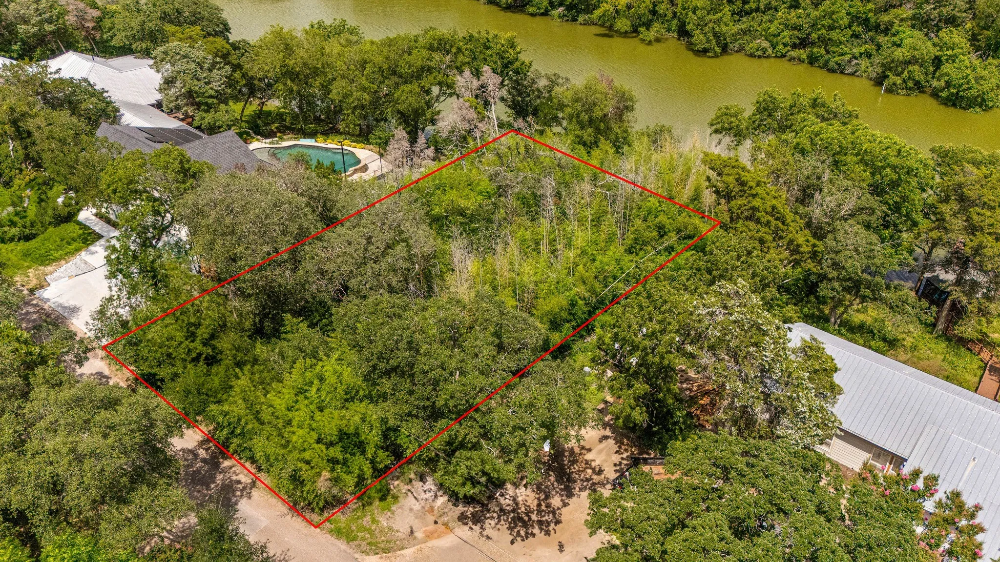 Unimproved Land For Sale in Mc Lennan County , TBD Rainbow Drive, Woodway, Texas 76712, 0, 0, Garage spaces, 0 Sqft, built in 0, Price $250,000, mls#21327050, Real Estate Agent in Woodway, Homes For Sale in Mc Lennan county, Homes For Sale in Woodway, Realtor in Woodway Texas, Real Estate Brokerage Independent Realty Texas, Luminita Cordes Realtor
