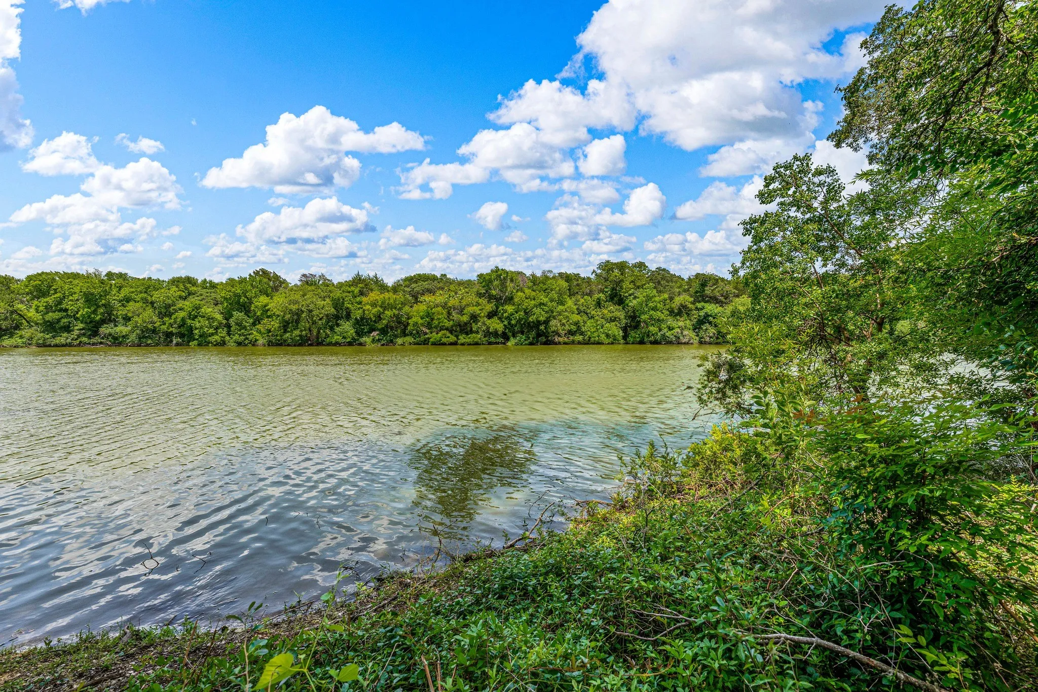 Unimproved Land For Sale in Mc Lennan County , TBD Rainbow Drive, Woodway, Texas 76712, 0, 0, Garage spaces, 0 Sqft, built in 0, Price $250,000, mls#21327050, Real Estate Agent in Woodway, Homes For Sale in Mc Lennan county, Homes For Sale in Woodway, Realtor in Woodway Texas, Real Estate Brokerage Independent Realty Texas, Luminita Cordes Realtor