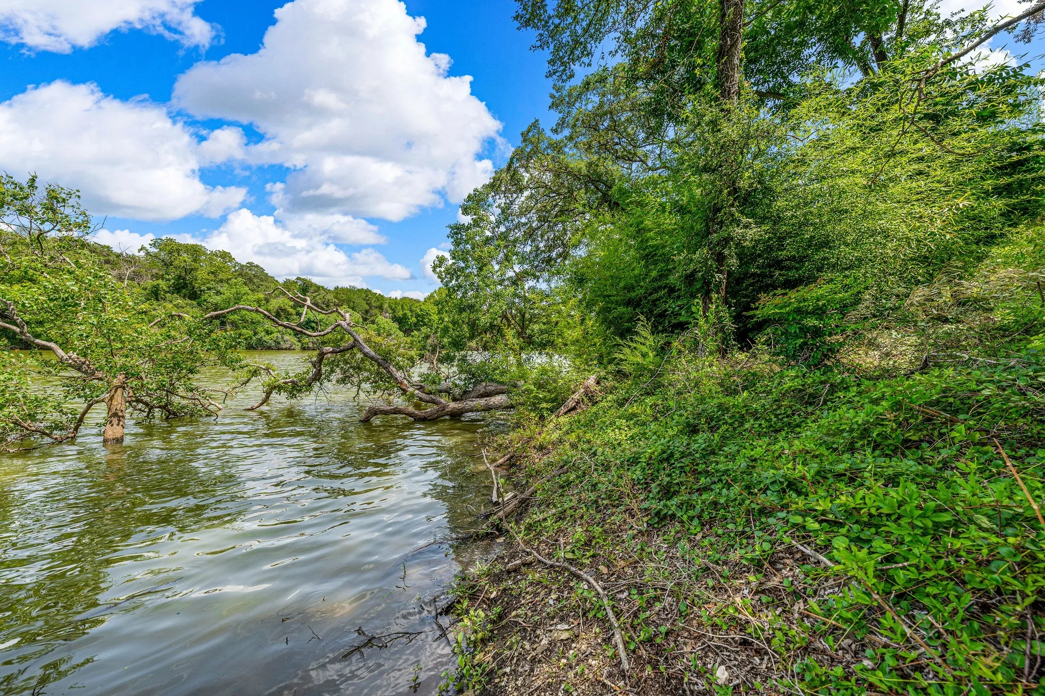 Unimproved Land For Sale in Mc Lennan County , TBD Rainbow Drive, Woodway, Texas 76712, 0, 0, Garage spaces, 0 Sqft, built in 0, Price $250,000, mls#21327050, Real Estate Agent in Woodway, Homes For Sale in Mc Lennan county, Homes For Sale in Woodway, Realtor in Woodway Texas, Real Estate Brokerage Independent Realty Texas, Luminita Cordes Realtor