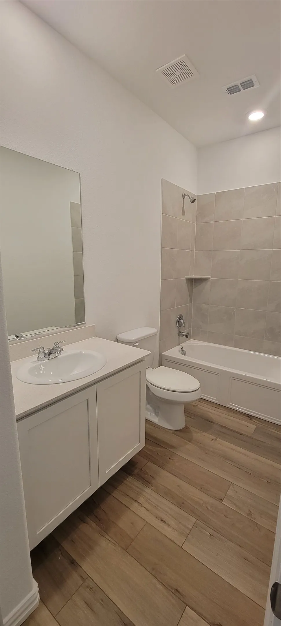 Single Family Residence For Rent in Tarrant County , 9901 Diamondhead Drive, Fort Worth, Texas 76179, 4 Bedroom, 3 Bathroom, 2 Garage spaces, 2,284 Sqft, built in 2023, mls#21334985, Real Estate Agent in Fort Worth, Homes For Rent in Tarrant county, Homes For Rent in Fort Worth, Realtor in Fort Worth Texas, Real Estate Brokerage Independent Realty Texas, Luminita Cordes Realtor