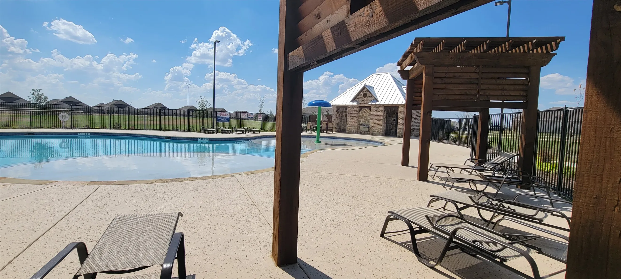 Single Family Residence For Rent in Tarrant County , 9901 Diamondhead Drive, Fort Worth, Texas 76179, 4 Bedroom, 3 Bathroom, 2 Garage spaces, 2,284 Sqft, built in 2023, mls#21334985, Real Estate Agent in Fort Worth, Homes For Rent in Tarrant county, Homes For Rent in Fort Worth, Realtor in Fort Worth Texas, Real Estate Brokerage Independent Realty Texas, Luminita Cordes Realtor