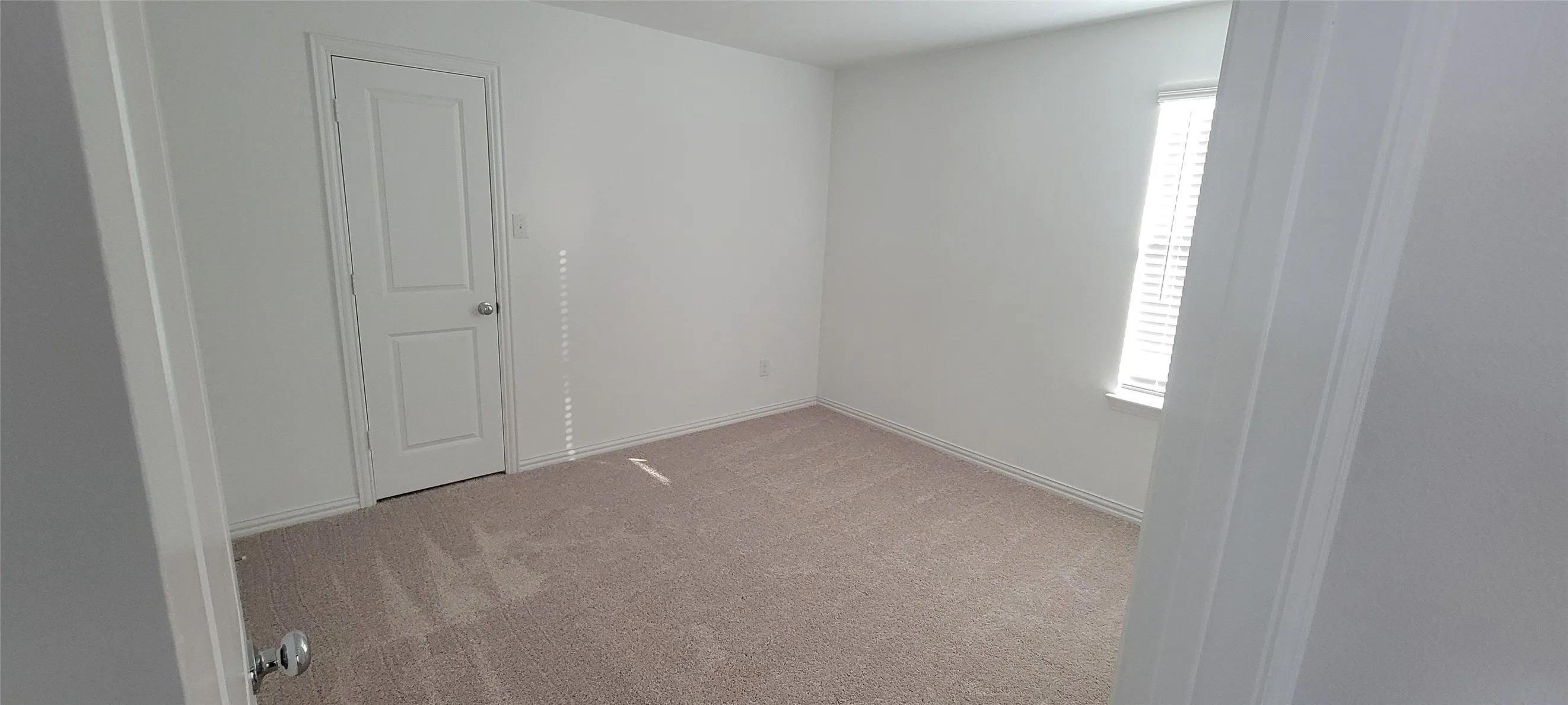 Single Family Residence For Rent in Tarrant County , 9901 Diamondhead Drive, Fort Worth, Texas 76179, 4 Bedroom, 3 Bathroom, 2 Garage spaces, 2,284 Sqft, built in 2023, mls#21334985, Real Estate Agent in Fort Worth, Homes For Rent in Tarrant county, Homes For Rent in Fort Worth, Realtor in Fort Worth Texas, Real Estate Brokerage Independent Realty Texas, Luminita Cordes Realtor