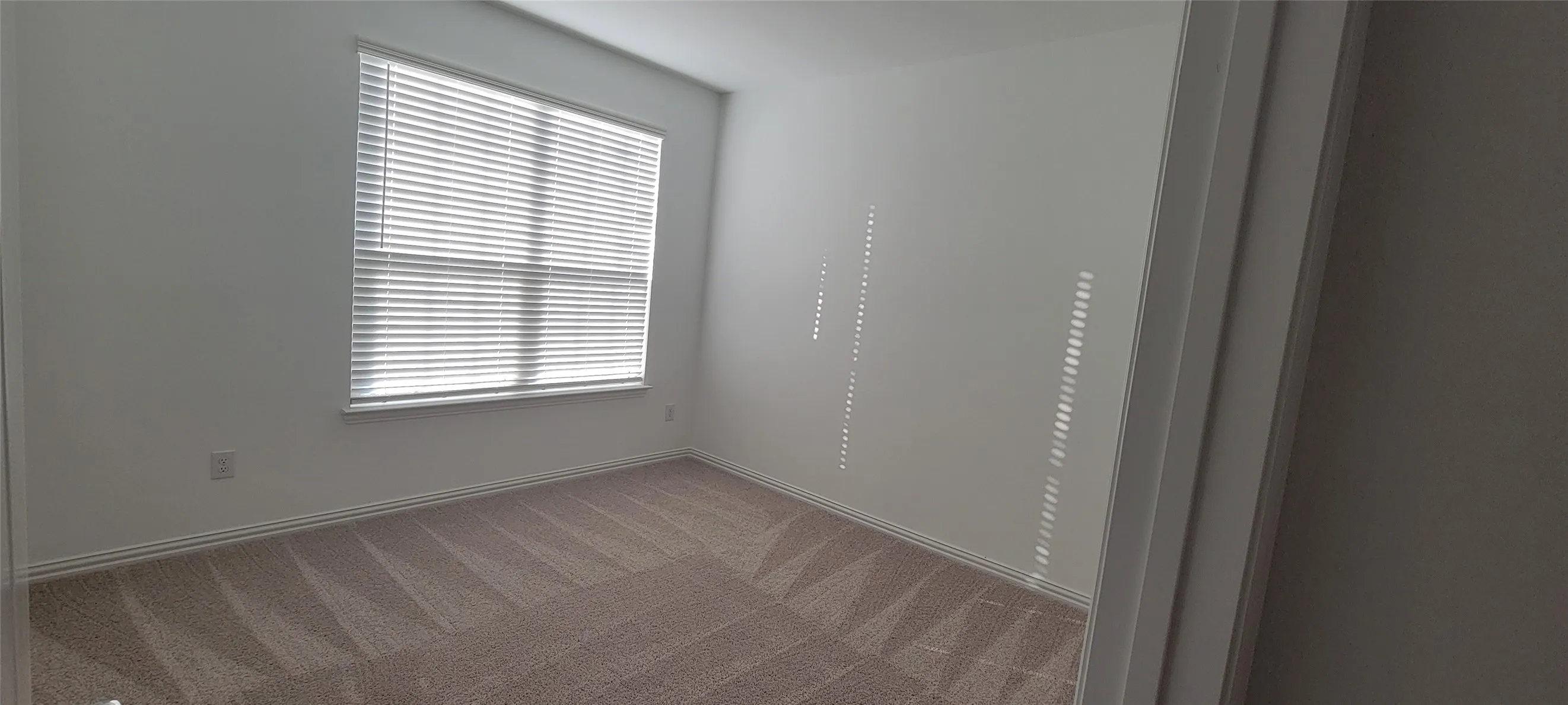 Single Family Residence For Rent in Tarrant County , 9901 Diamondhead Drive, Fort Worth, Texas 76179, 4 Bedroom, 3 Bathroom, 2 Garage spaces, 2,284 Sqft, built in 2023, mls#21334985, Real Estate Agent in Fort Worth, Homes For Rent in Tarrant county, Homes For Rent in Fort Worth, Realtor in Fort Worth Texas, Real Estate Brokerage Independent Realty Texas, Luminita Cordes Realtor