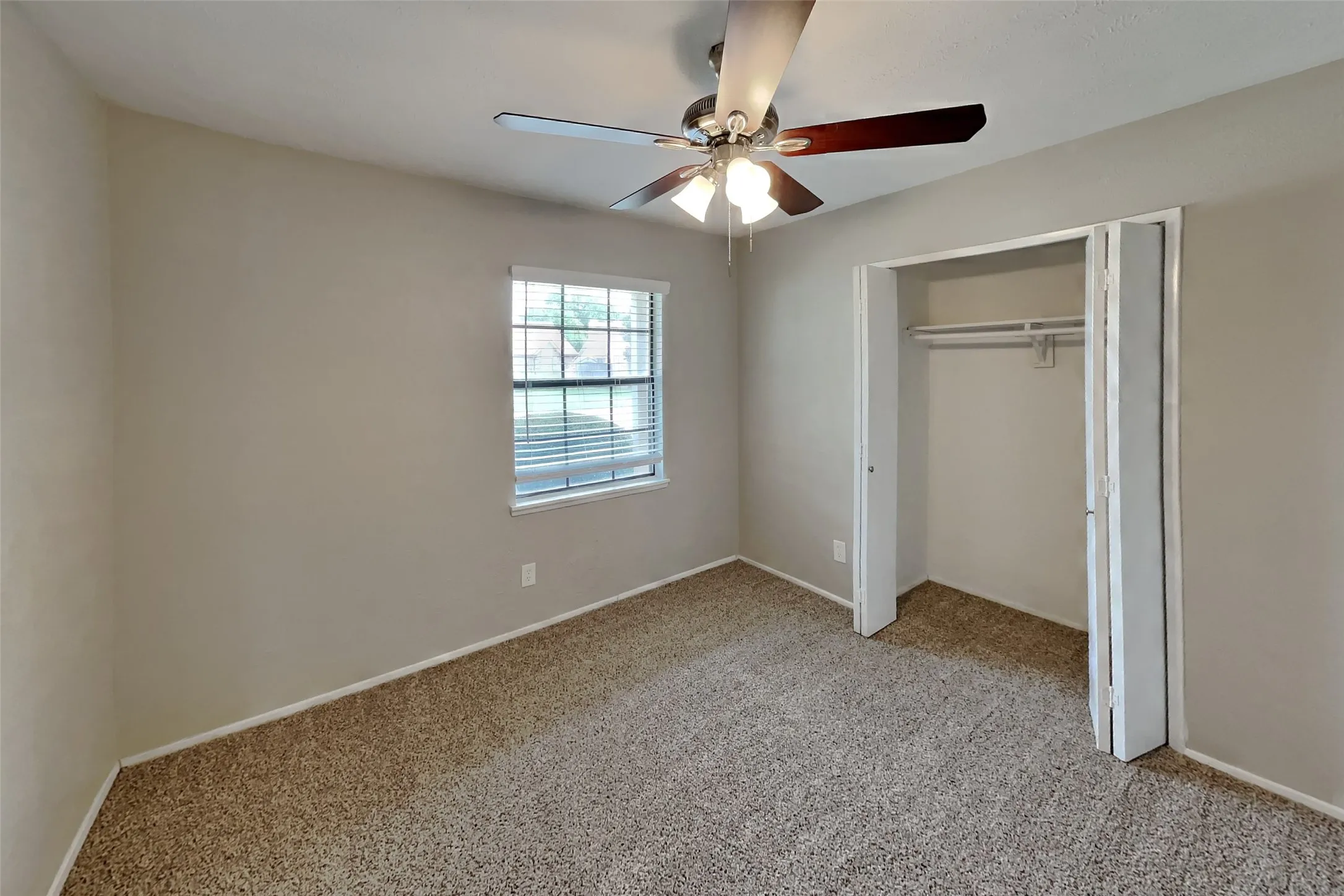 Single Family Residence For Rent in Collin County , 1309 Crestview Drive, Allen, Texas 75002, 3 Bedroom, 2 Bathroom, 2 Garage spaces, 1,612 Sqft, built in 1982, mls#21334995, Real Estate Agent in Allen, Homes For Rent in Collin county, Homes For Rent in Allen, Realtor in Allen Texas, Real Estate Brokerage Independent Realty Texas, Luminita Cordes Realtor