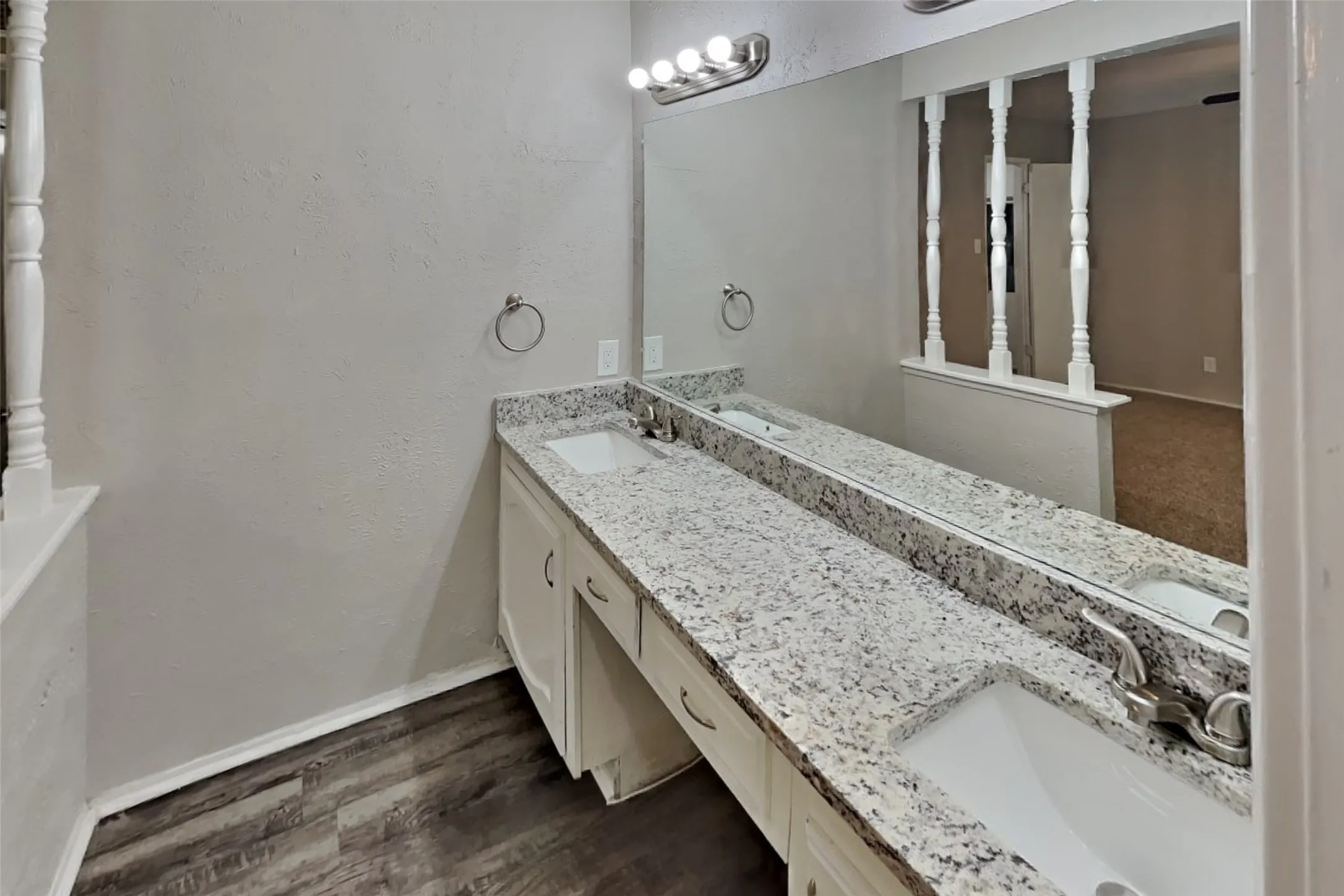 Single Family Residence For Rent in Collin County , 1309 Crestview Drive, Allen, Texas 75002, 3 Bedroom, 2 Bathroom, 2 Garage spaces, 1,612 Sqft, built in 1982, mls#21334995, Real Estate Agent in Allen, Homes For Rent in Collin county, Homes For Rent in Allen, Realtor in Allen Texas, Real Estate Brokerage Independent Realty Texas, Luminita Cordes Realtor