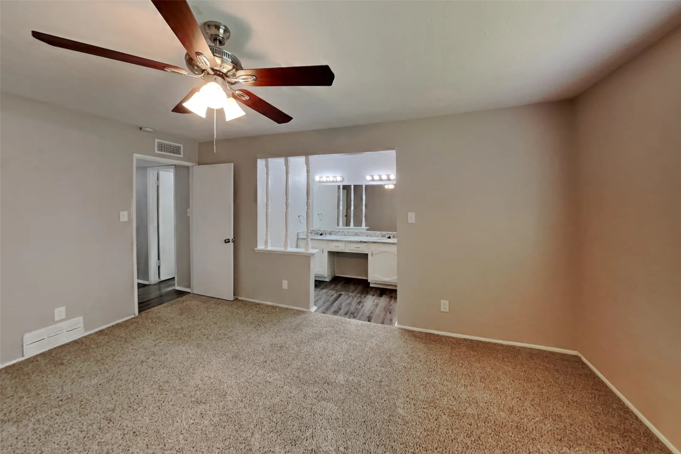 Single Family Residence For Rent in Collin County , 1309 Crestview Drive, Allen, Texas 75002, 3 Bedroom, 2 Bathroom, 2 Garage spaces, 1,612 Sqft, built in 1982, mls#21334995, Real Estate Agent in Allen, Homes For Rent in Collin county, Homes For Rent in Allen, Realtor in Allen Texas, Real Estate Brokerage Independent Realty Texas, Luminita Cordes Realtor