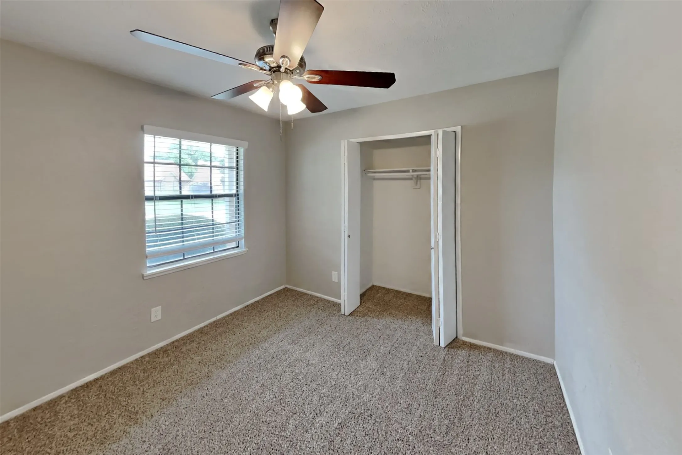 Single Family Residence For Rent in Collin County , 1309 Crestview Drive, Allen, Texas 75002, 3 Bedroom, 2 Bathroom, 2 Garage spaces, 1,612 Sqft, built in 1982, mls#21334995, Real Estate Agent in Allen, Homes For Rent in Collin county, Homes For Rent in Allen, Realtor in Allen Texas, Real Estate Brokerage Independent Realty Texas, Luminita Cordes Realtor