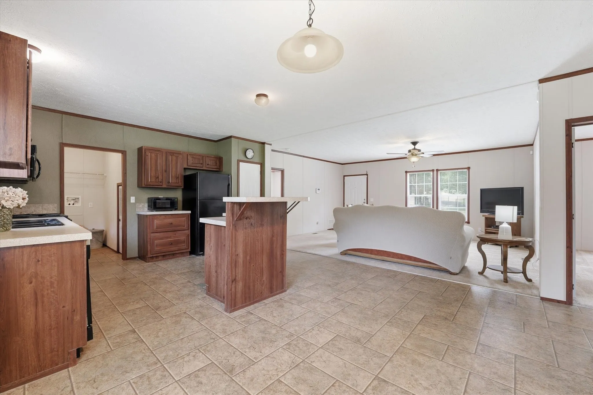 Mobile Home For Sale in Limestone County , 4258 Highway 164 E, Groesbeck, Texas 76642, 3 Bedroom, 2 Bathroom, Garage spaces, 1,440 Sqft, built in 2009, mls#21335002, Real Estate Agent in Groesbeck, Homes For Sale in Limestone county, Homes For Sale in Groesbeck, Realtor in Groesbeck Texas, Real Estate Brokerage Independent Realty Texas, Luminita Cordes Realtor