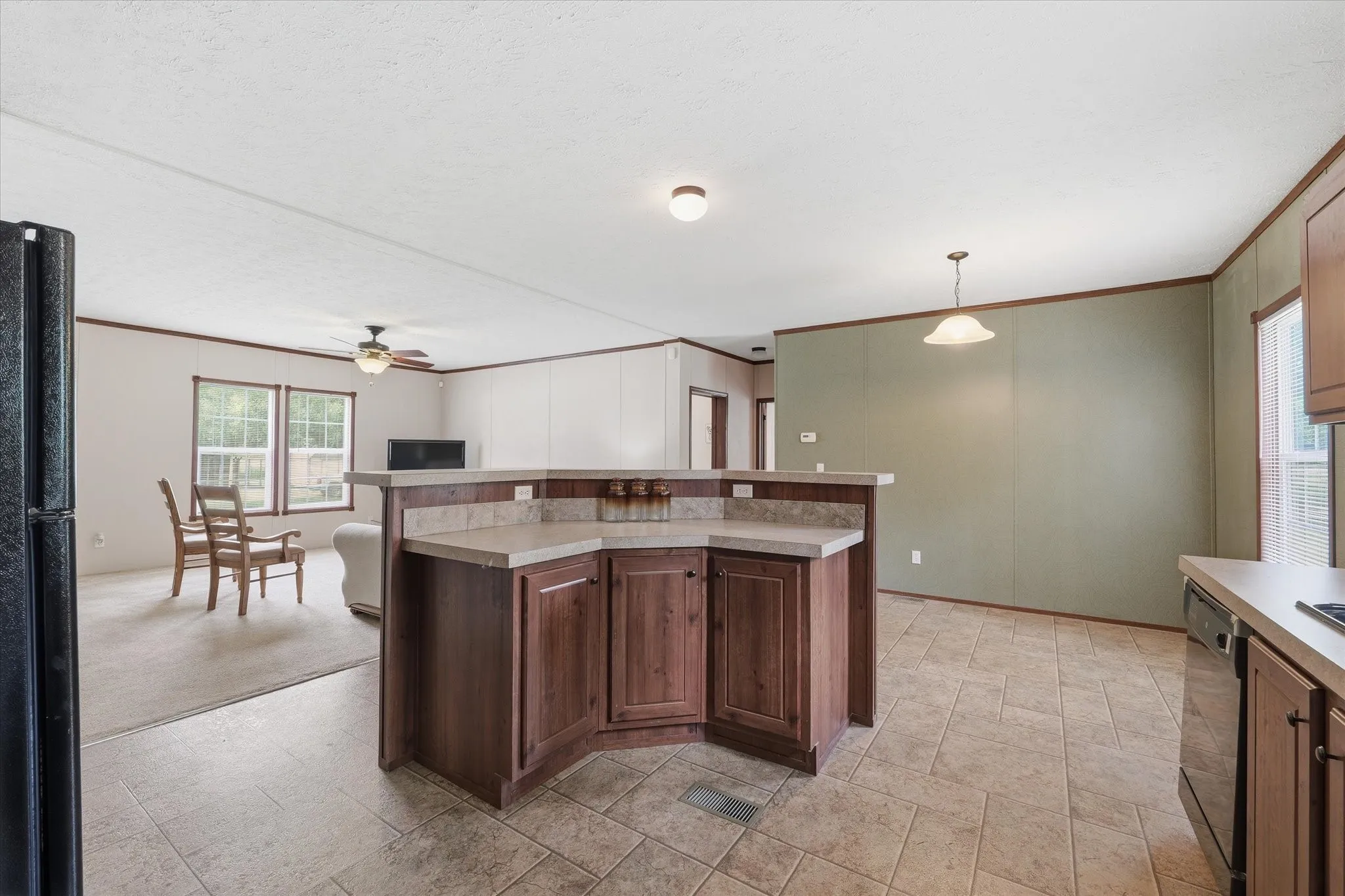 Mobile Home For Sale in Limestone County , 4258 Highway 164 E, Groesbeck, Texas 76642, 3 Bedroom, 2 Bathroom, Garage spaces, 1,440 Sqft, built in 2009, mls#21335002, Real Estate Agent in Groesbeck, Homes For Sale in Limestone county, Homes For Sale in Groesbeck, Realtor in Groesbeck Texas, Real Estate Brokerage Independent Realty Texas, Luminita Cordes Realtor