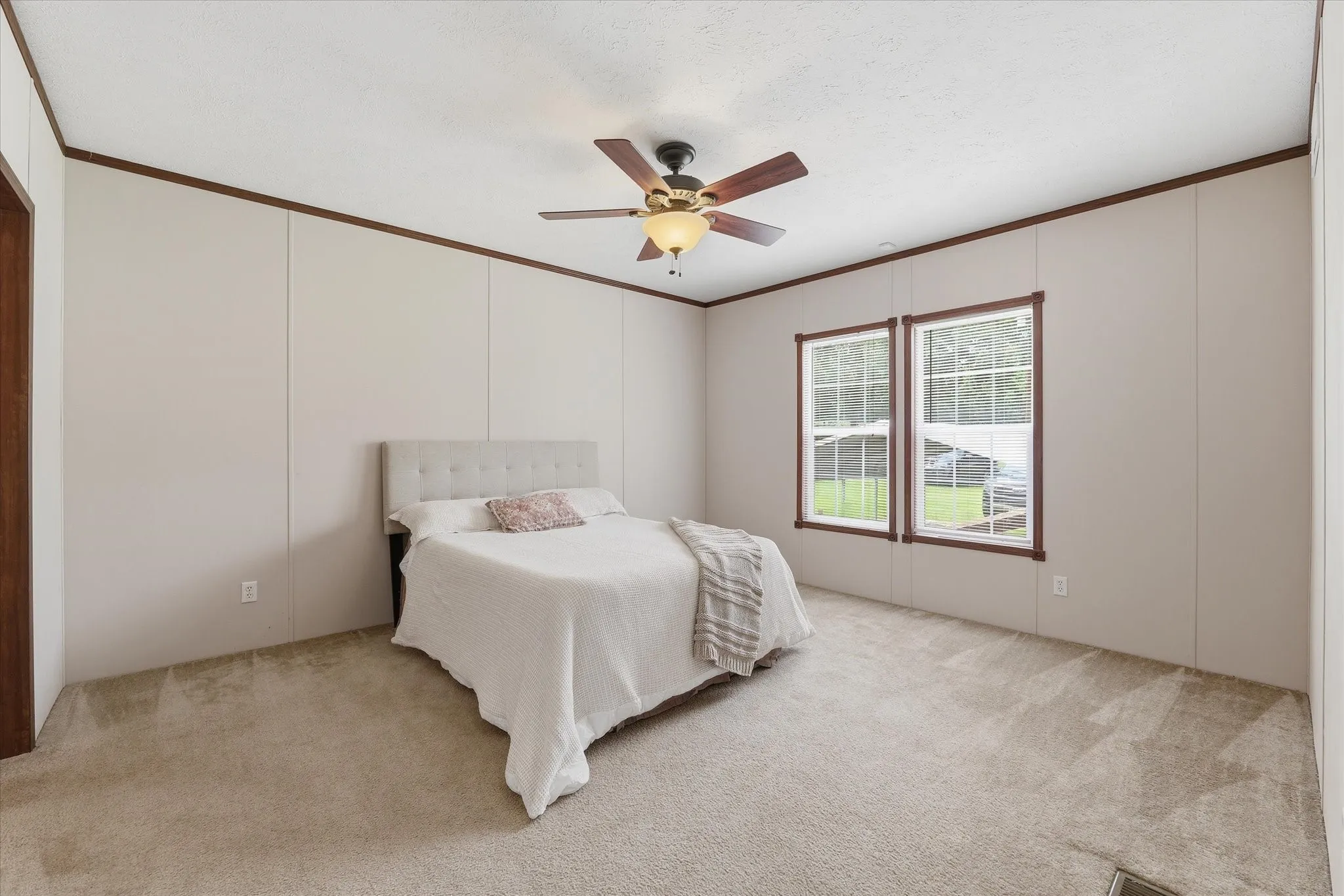 Mobile Home For Sale in Limestone County , 4258 Highway 164 E, Groesbeck, Texas 76642, 3 Bedroom, 2 Bathroom, Garage spaces, 1,440 Sqft, built in 2009, mls#21335002, Real Estate Agent in Groesbeck, Homes For Sale in Limestone county, Homes For Sale in Groesbeck, Realtor in Groesbeck Texas, Real Estate Brokerage Independent Realty Texas, Luminita Cordes Realtor
