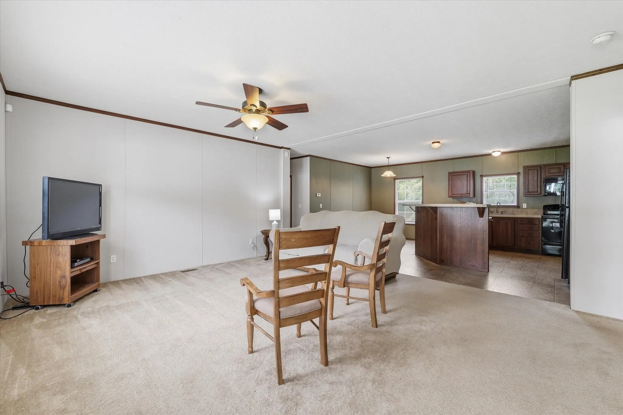 Mobile Home For Sale in Limestone County , 4258 Highway 164 E, Groesbeck, Texas 76642, 3 Bedroom, 2 Bathroom, Garage spaces, 1,440 Sqft, built in 2009, mls#21335002, Real Estate Agent in Groesbeck, Homes For Sale in Limestone county, Homes For Sale in Groesbeck, Realtor in Groesbeck Texas, Real Estate Brokerage Independent Realty Texas, Luminita Cordes Realtor