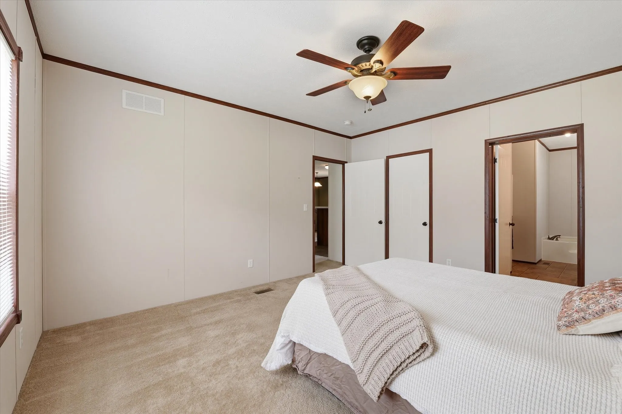Mobile Home For Sale in Limestone County , 4258 Highway 164 E, Groesbeck, Texas 76642, 3 Bedroom, 2 Bathroom, Garage spaces, 1,440 Sqft, built in 2009, mls#21335002, Real Estate Agent in Groesbeck, Homes For Sale in Limestone county, Homes For Sale in Groesbeck, Realtor in Groesbeck Texas, Real Estate Brokerage Independent Realty Texas, Luminita Cordes Realtor