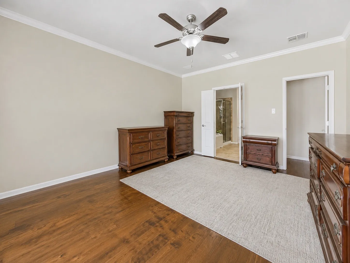 Single Family Residence For Sale in Tarrant County , 12532 Autumn Leaves Trail, Fort Worth, Texas 76244, 4 Bedroom, 4 Bathroom, 2 Garage spaces, 2,891 Sqft, built in 2011, mls#21333539, Real Estate Agent in Fort Worth, Homes For Sale in Tarrant county, Homes For Sale in Fort Worth, Realtor in Fort Worth Texas, Real Estate Brokerage Independent Realty Texas, Luminita Cordes Realtor