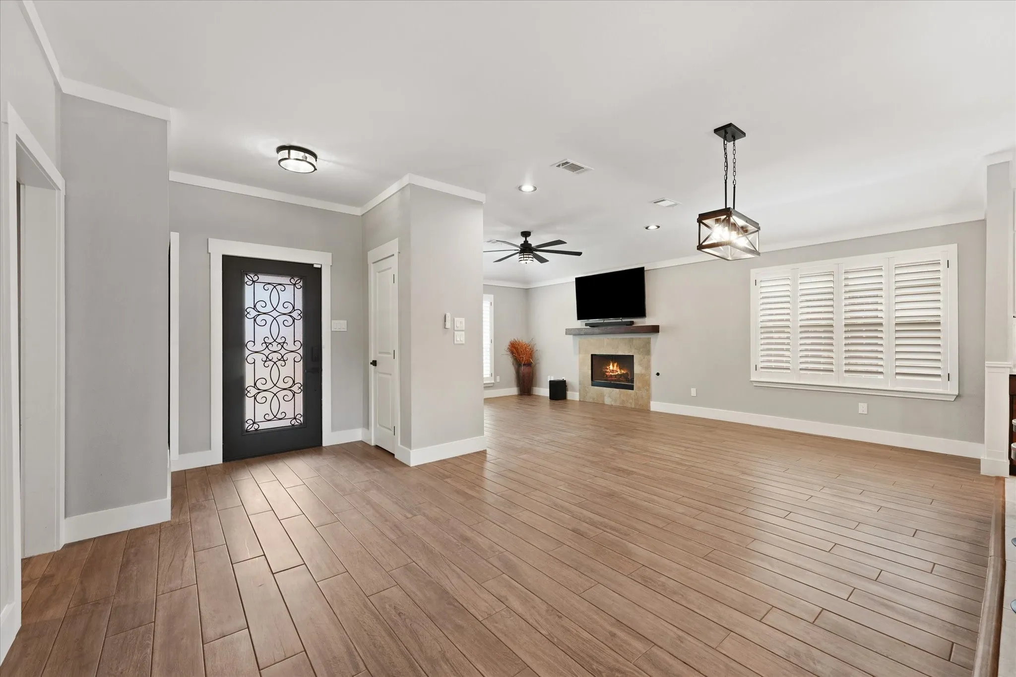 Single Family Residence For Sale in Dallas County , 602 Hearthstone Drive, Lancaster, Texas 75146, 4 Bedrooms, 2 Bathrooms, 2 Garage spaces, 1,877 Sqft, built in 2016, Price $349,900, mls#21332351, Real Estate Agent in Lancaster, Homes For Sale in Dallas county, Homes For Sale in Lancaster, Realtor in Lancaster Texas, Real Estate Brokerage Independent Realty Texas, Luminita Cordes Realtor