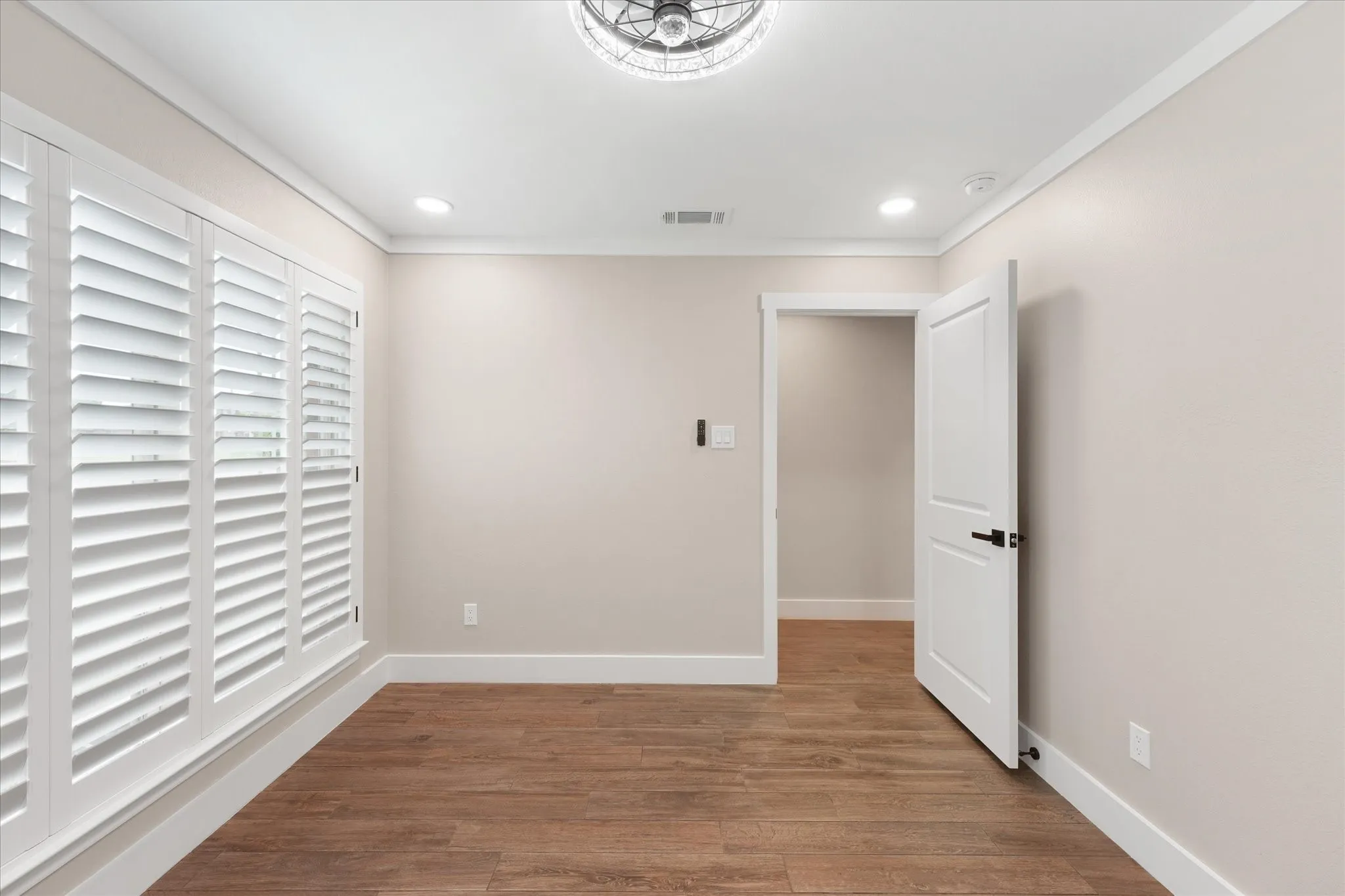 Single Family Residence For Sale in Dallas County , 602 Hearthstone Drive, Lancaster, Texas 75146, 4 Bedrooms, 2 Bathrooms, 2 Garage spaces, 1,877 Sqft, built in 2016, Price $349,900, mls#21332351, Real Estate Agent in Lancaster, Homes For Sale in Dallas county, Homes For Sale in Lancaster, Realtor in Lancaster Texas, Real Estate Brokerage Independent Realty Texas, Luminita Cordes Realtor
