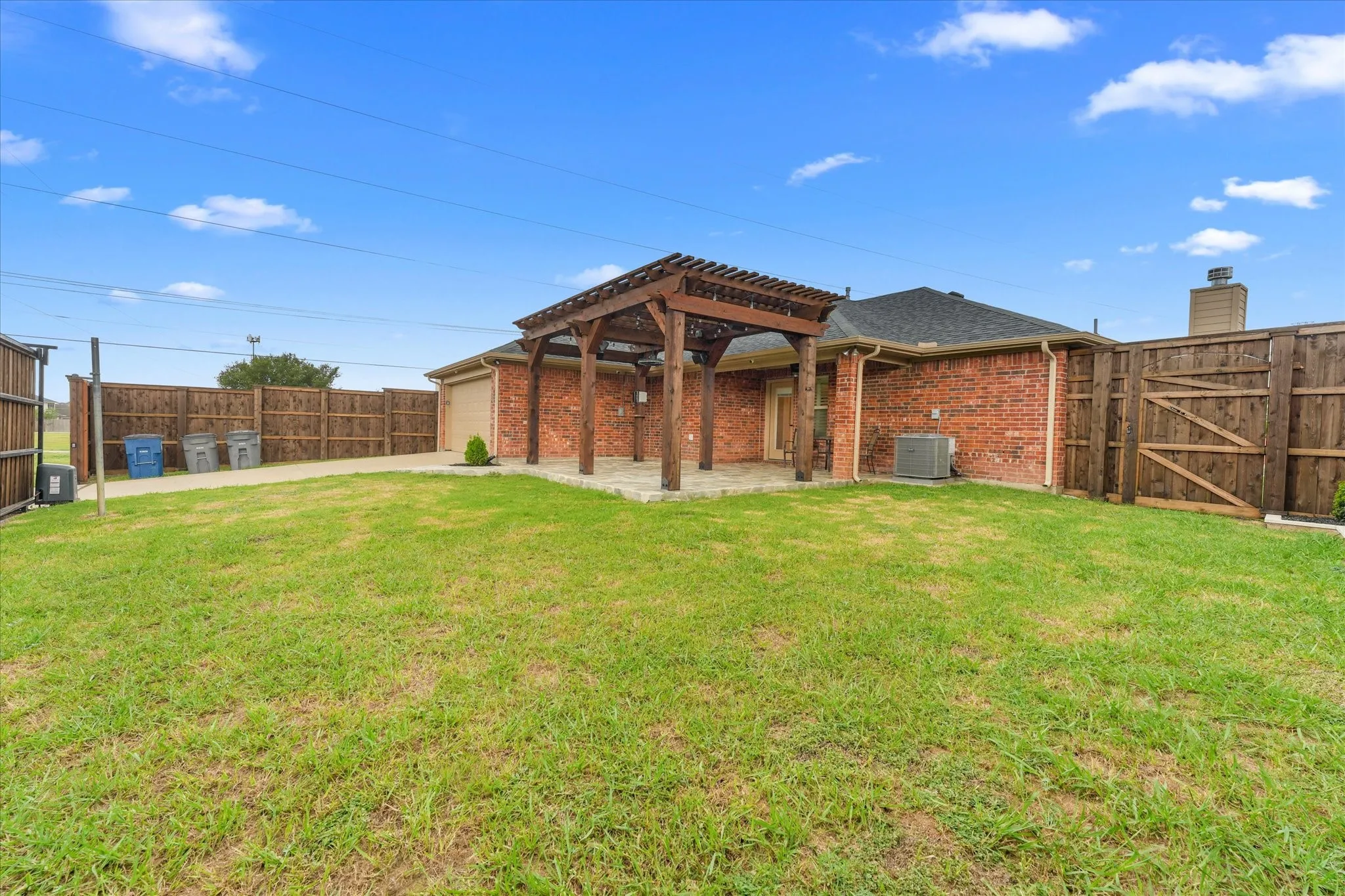 Single Family Residence For Sale in Dallas County , 602 Hearthstone Drive, Lancaster, Texas 75146, 4 Bedrooms, 2 Bathrooms, 2 Garage spaces, 1,877 Sqft, built in 2016, Price $349,900, mls#21332351, Real Estate Agent in Lancaster, Homes For Sale in Dallas county, Homes For Sale in Lancaster, Realtor in Lancaster Texas, Real Estate Brokerage Independent Realty Texas, Luminita Cordes Realtor