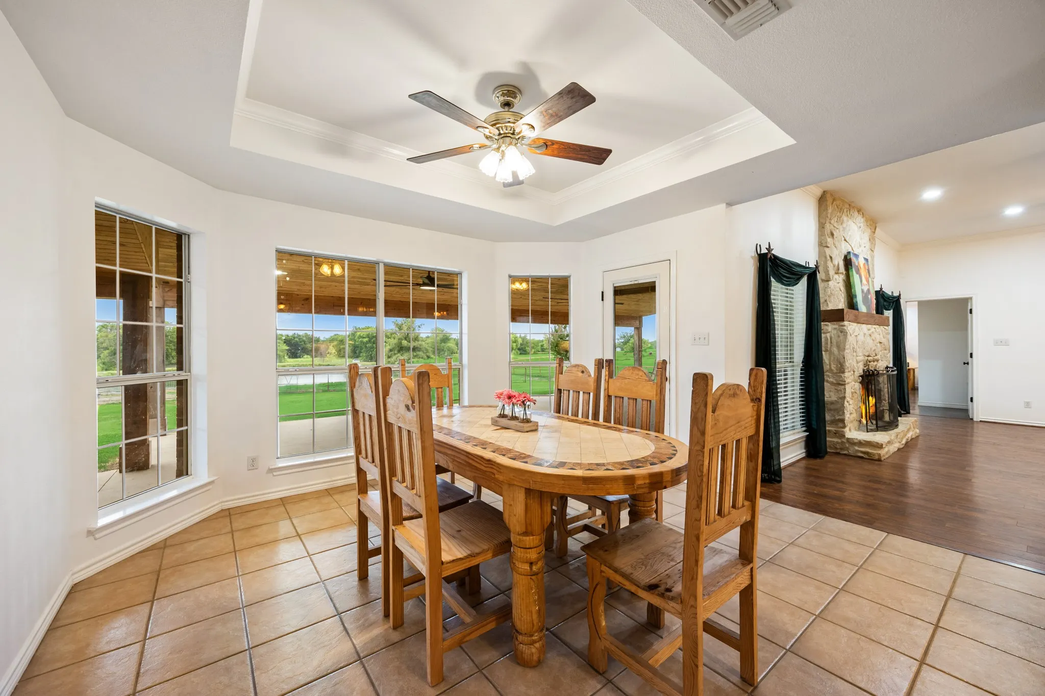 Single Family Residence For Sale in Kaufman County , 10052 Helms Trail, Forney, Texas 75126, 4 Bedroom, 3 Bathroom, 2 Garage spaces, 2,952 Sqft, built in 2000, mls#21334456, Real Estate Agent in Forney, Homes For Sale in Kaufman county, Homes For Sale in Forney, Realtor in Forney Texas, Real Estate Brokerage Independent Realty Texas, Luminita Cordes Realtor