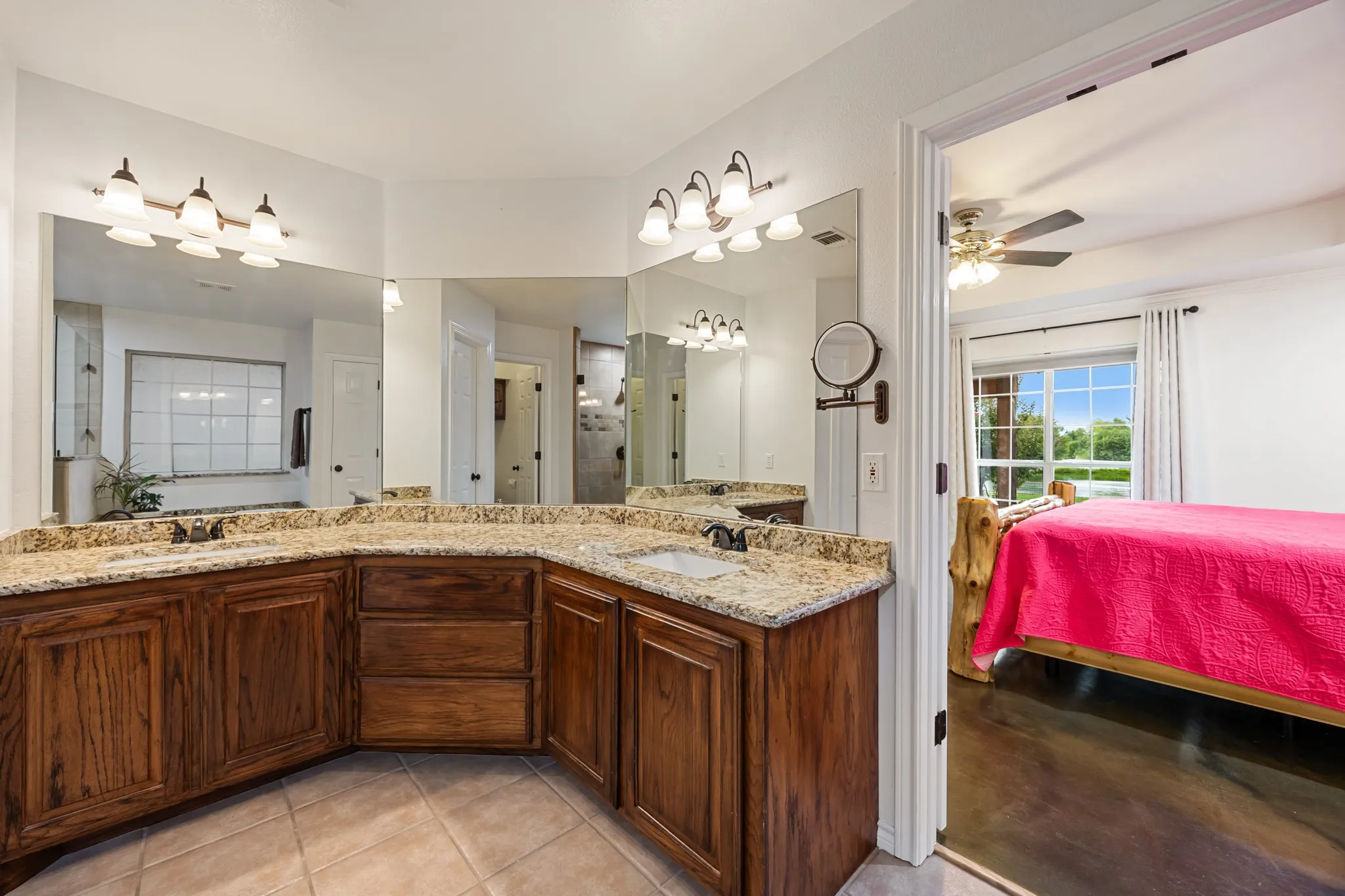 Single Family Residence For Sale in Kaufman County , 10052 Helms Trail, Forney, Texas 75126, 4 Bedroom, 3 Bathroom, 2 Garage spaces, 2,952 Sqft, built in 2000, mls#21334456, Real Estate Agent in Forney, Homes For Sale in Kaufman county, Homes For Sale in Forney, Realtor in Forney Texas, Real Estate Brokerage Independent Realty Texas, Luminita Cordes Realtor