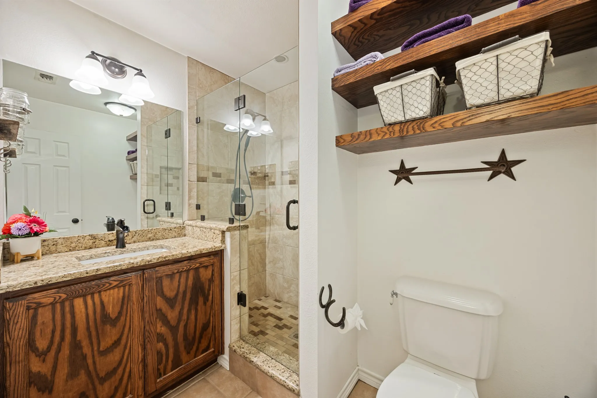 Single Family Residence For Sale in Kaufman County , 10052 Helms Trail, Forney, Texas 75126, 4 Bedroom, 3 Bathroom, 2 Garage spaces, 2,952 Sqft, built in 2000, mls#21334456, Real Estate Agent in Forney, Homes For Sale in Kaufman county, Homes For Sale in Forney, Realtor in Forney Texas, Real Estate Brokerage Independent Realty Texas, Luminita Cordes Realtor