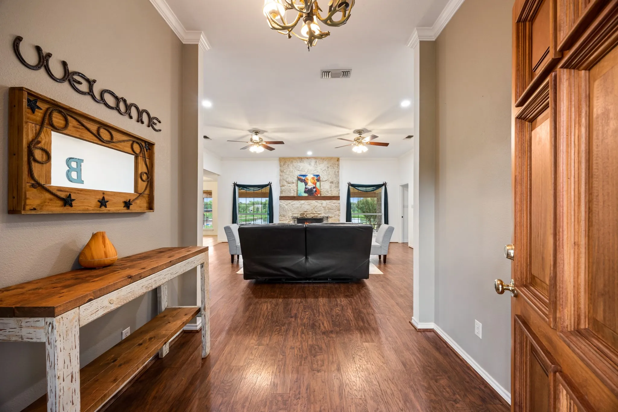 Single Family Residence For Sale in Kaufman County , 10052 Helms Trail, Forney, Texas 75126, 4 Bedroom, 3 Bathroom, 2 Garage spaces, 2,952 Sqft, built in 2000, mls#21334456, Real Estate Agent in Forney, Homes For Sale in Kaufman county, Homes For Sale in Forney, Realtor in Forney Texas, Real Estate Brokerage Independent Realty Texas, Luminita Cordes Realtor