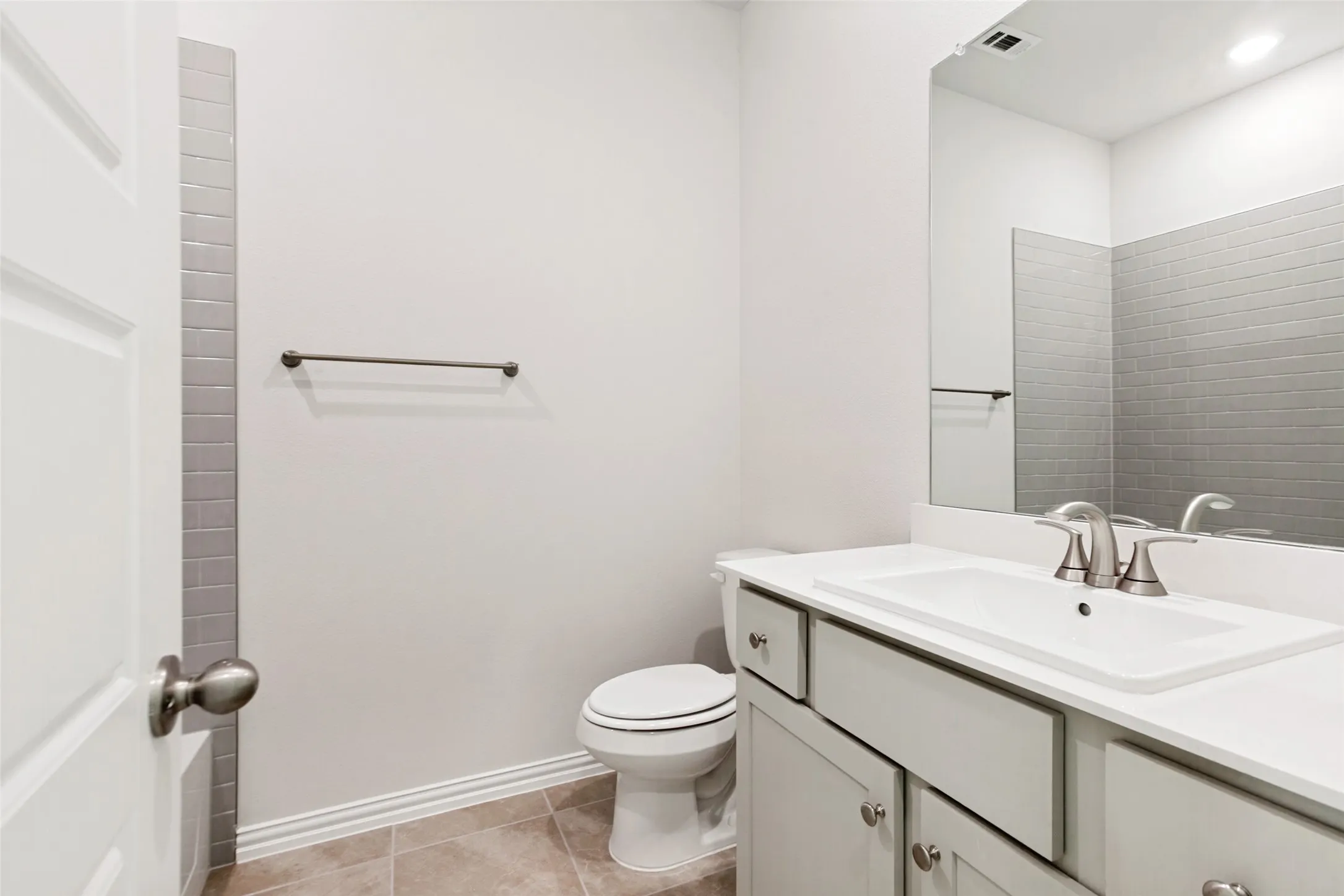 Townhouse For Rent in Collin County , 4157 Humboldt Street, Frisco, Texas 75034, 3 Bedroom, 3 Bathroom, 2 Garage spaces, 2,323 Sqft, built in 2024, mls#21334860, Real Estate Agent in Frisco, Homes For Rent in Collin county, Homes For Rent in Frisco, Realtor in Frisco Texas, Real Estate Brokerage Independent Realty Texas, Luminita Cordes Realtor