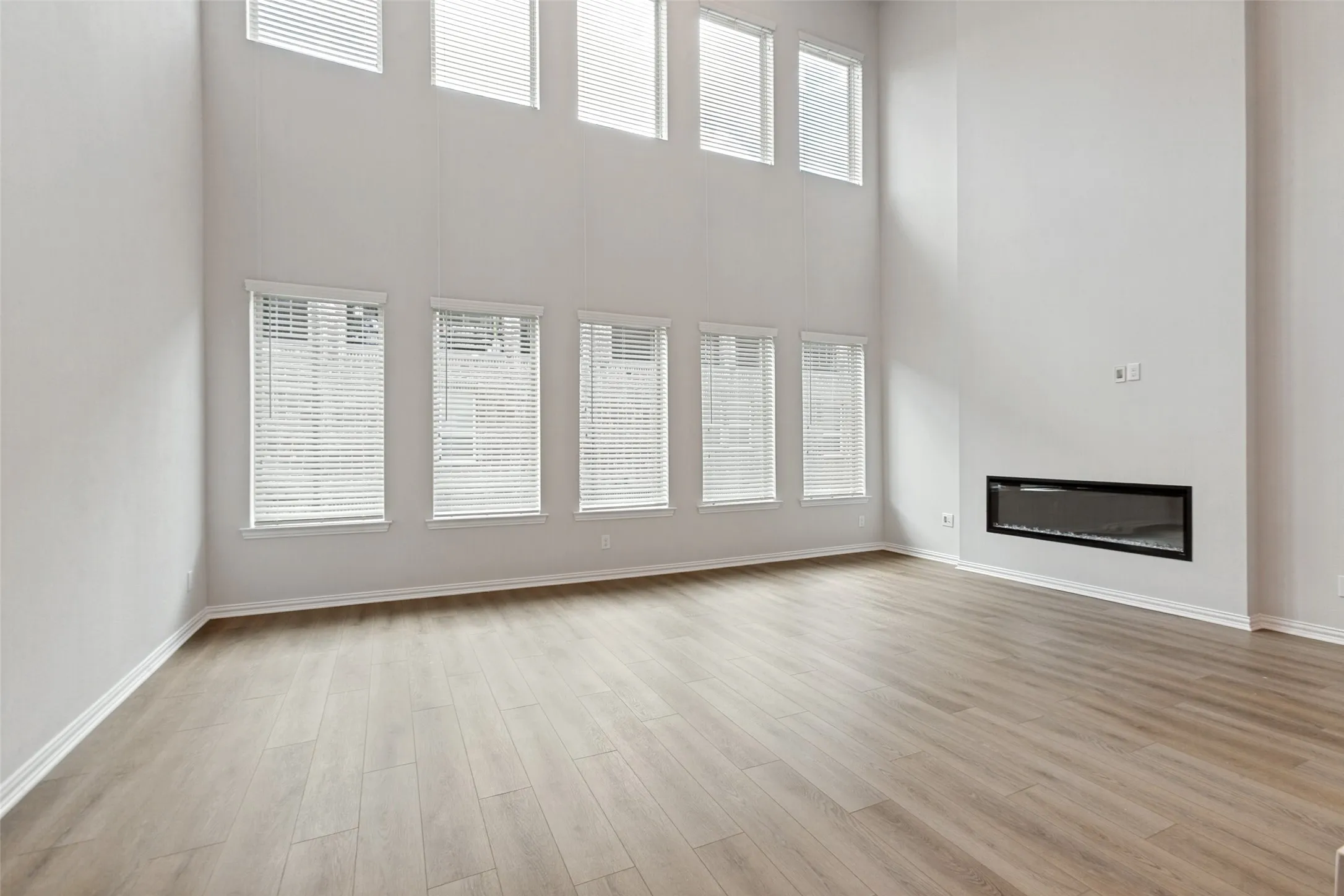 Townhouse For Rent in Collin County , 4157 Humboldt Street, Frisco, Texas 75034, 3 Bedroom, 3 Bathroom, 2 Garage spaces, 2,323 Sqft, built in 2024, mls#21334860, Real Estate Agent in Frisco, Homes For Rent in Collin county, Homes For Rent in Frisco, Realtor in Frisco Texas, Real Estate Brokerage Independent Realty Texas, Luminita Cordes Realtor