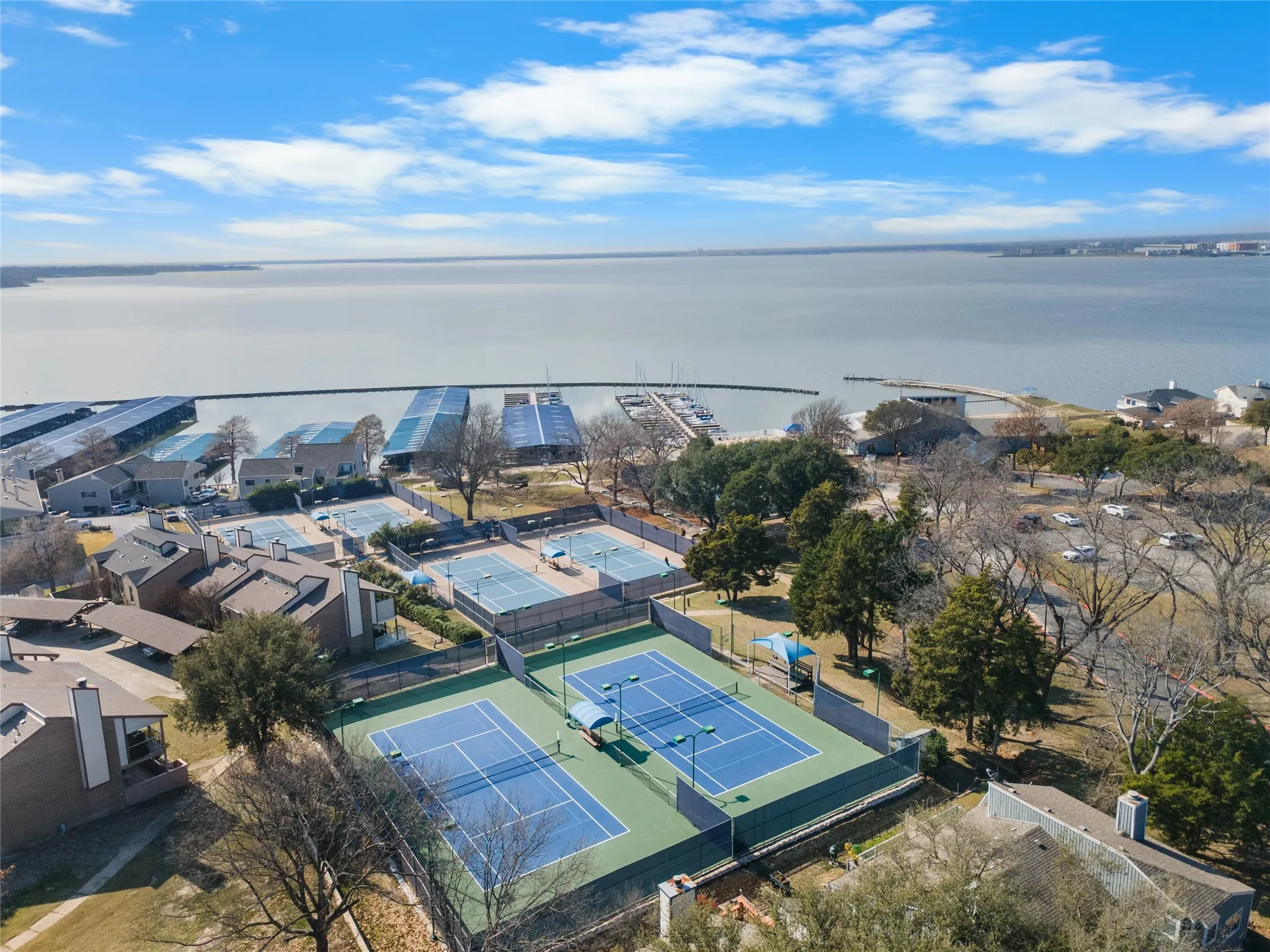 Single Family Residence For Sale in Rockwall County , 225 Freedom Court, Rockwall, Texas 75032, 4 Bedrooms, 3 Bathrooms, 2 Garage spaces, 2,528 Sqft, built in 1997, Price $535,000, mls#21335021, Real Estate Agent in Rockwall, Homes For Sale in Rockwall county, Homes For Sale in Rockwall, Realtor in Rockwall Texas, Real Estate Brokerage Independent Realty Texas, Luminita Cordes Realtor