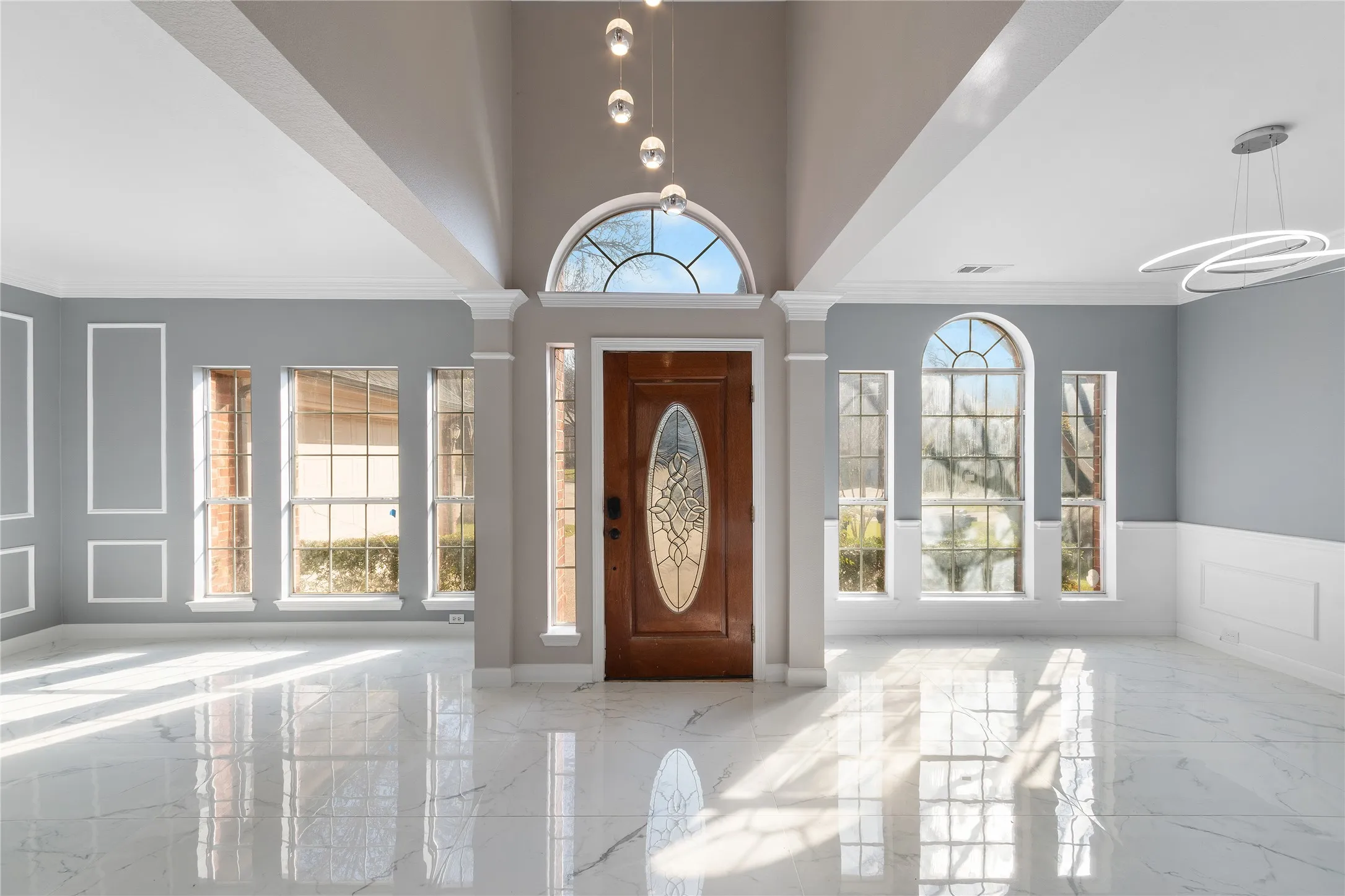 Single Family Residence For Sale in Rockwall County , 225 Freedom Court, Rockwall, Texas 75032, 4 Bedrooms, 3 Bathrooms, 2 Garage spaces, 2,528 Sqft, built in 1997, Price $535,000, mls#21335021, Real Estate Agent in Rockwall, Homes For Sale in Rockwall county, Homes For Sale in Rockwall, Realtor in Rockwall Texas, Real Estate Brokerage Independent Realty Texas, Luminita Cordes Realtor