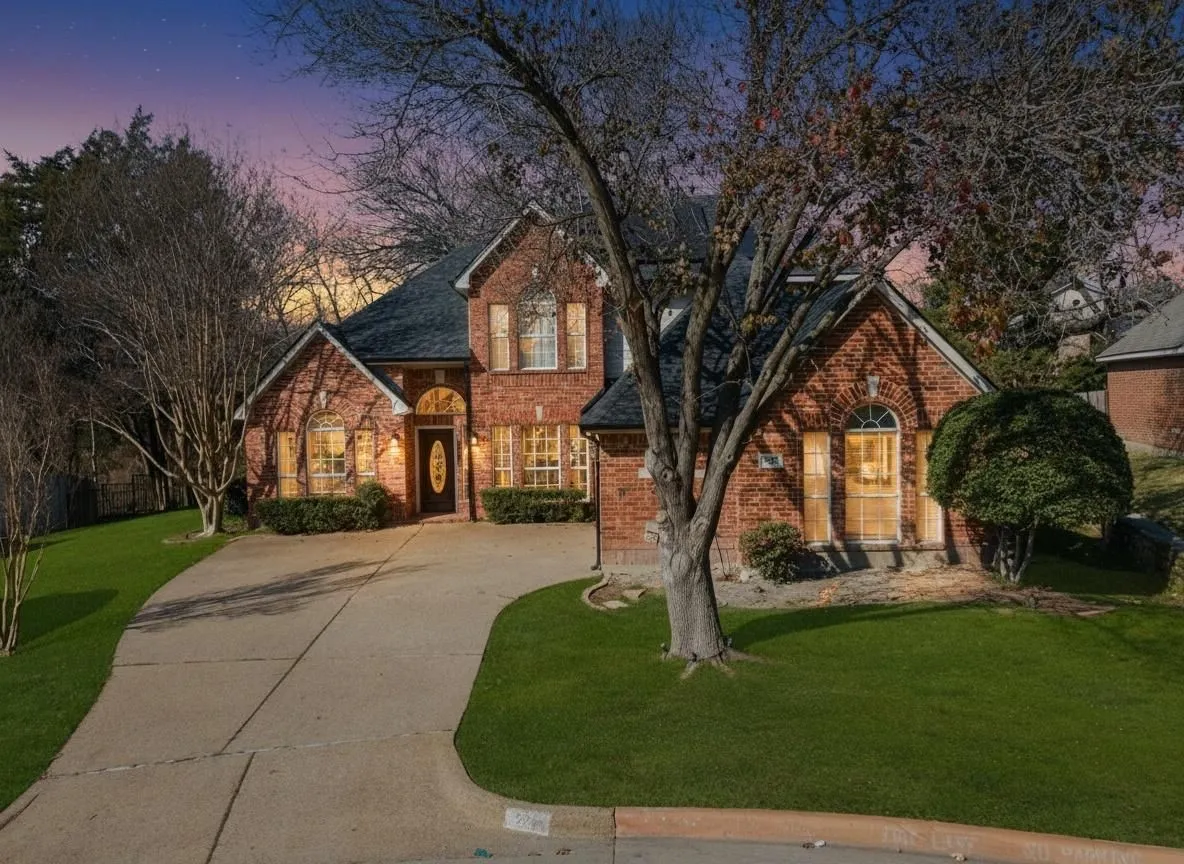 Single Family Residence For Sale in Rockwall County , 225 Freedom Court, Rockwall, Texas 75032, 4 Bedrooms, 3 Bathrooms, 2 Garage spaces, 2,528 Sqft, built in 1997, Price $535,000, mls#21335021, Real Estate Agent in Rockwall, Homes For Sale in Rockwall county, Homes For Sale in Rockwall, Realtor in Rockwall Texas, Real Estate Brokerage Independent Realty Texas, Luminita Cordes Realtor