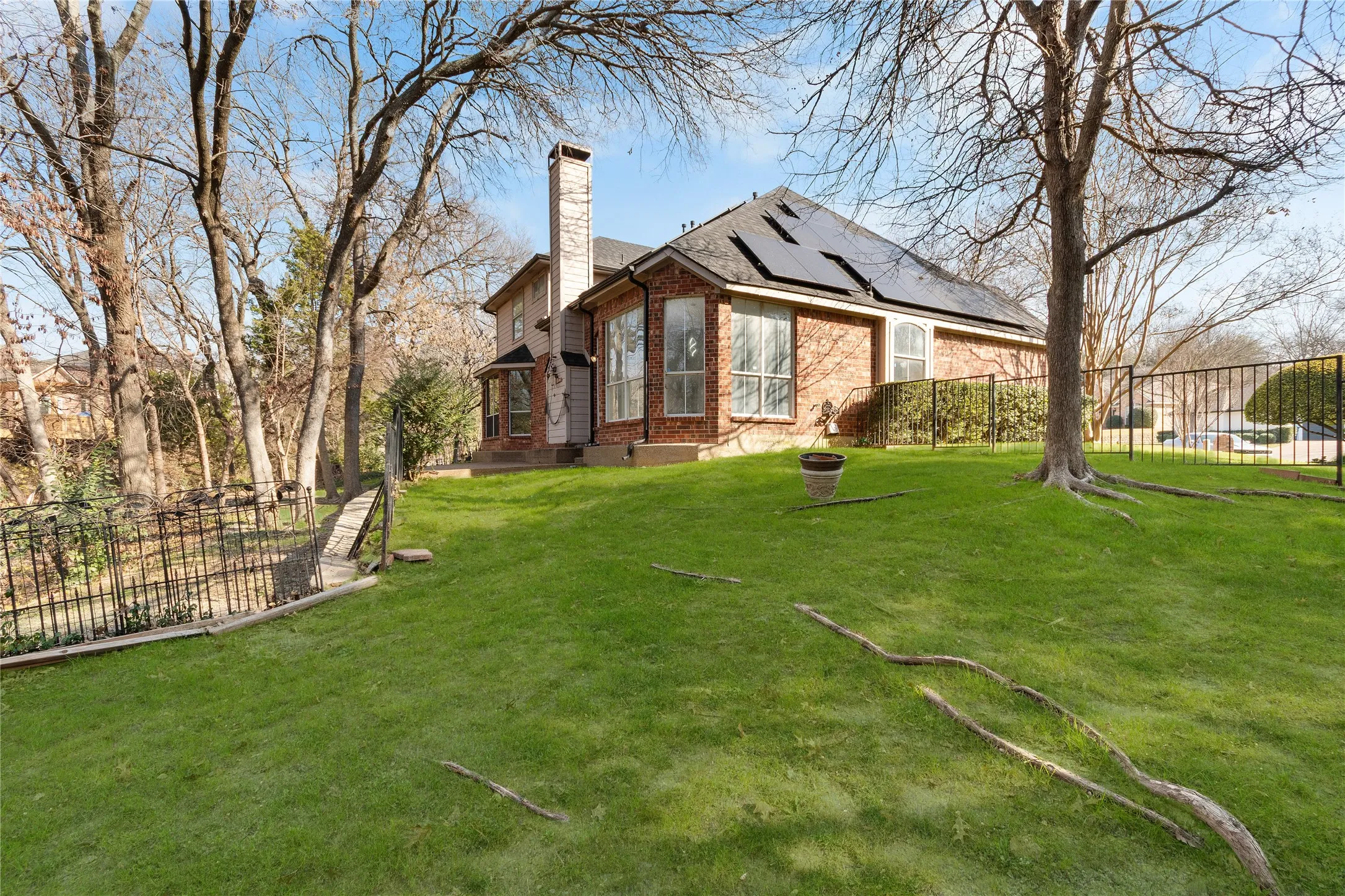 Single Family Residence For Sale in Rockwall County , 225 Freedom Court, Rockwall, Texas 75032, 4 Bedrooms, 3 Bathrooms, 2 Garage spaces, 2,528 Sqft, built in 1997, Price $535,000, mls#21335021, Real Estate Agent in Rockwall, Homes For Sale in Rockwall county, Homes For Sale in Rockwall, Realtor in Rockwall Texas, Real Estate Brokerage Independent Realty Texas, Luminita Cordes Realtor