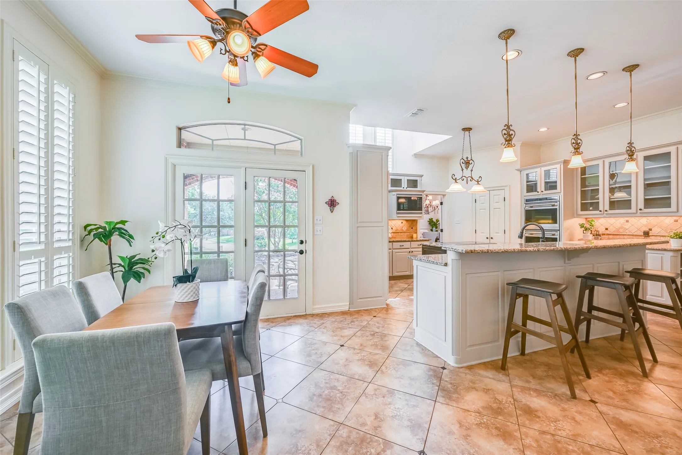 Breakfast nook with separate friends & family porched entrance.
