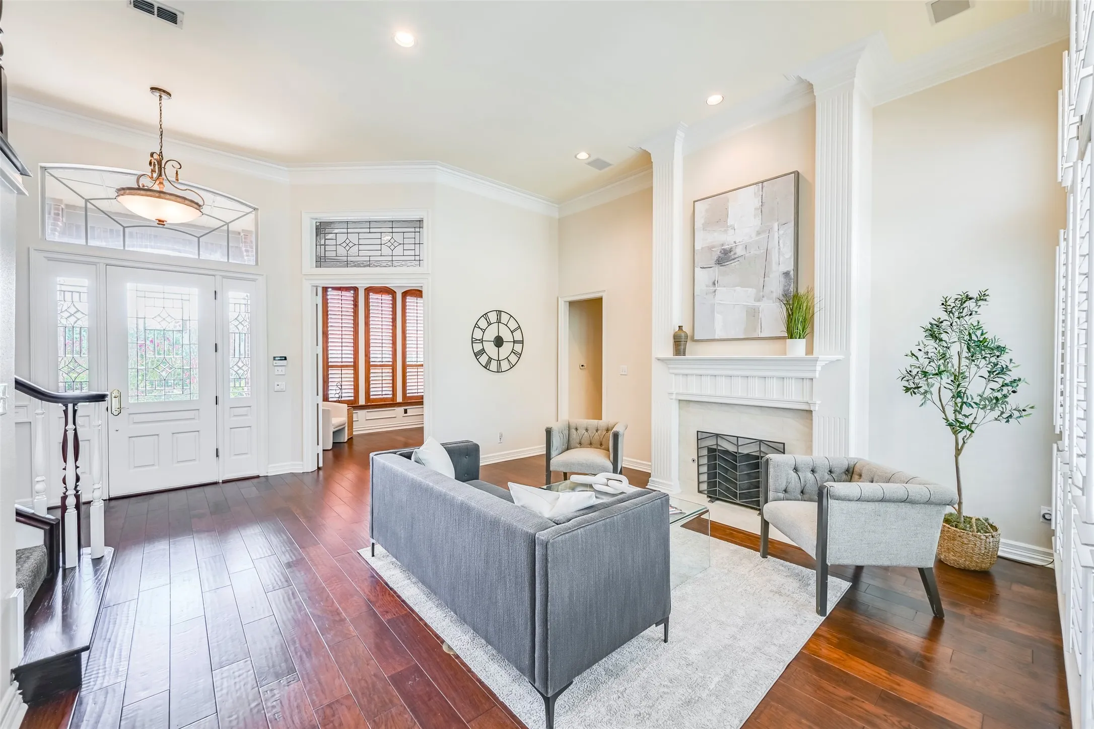 Single Family Residence For Sale in Tarrant County , 2300 Woodmoor Lane, Colleyville, Texas 76034, 4 Bedroom, 4 Bathroom, 3 Garage spaces, 3,746 Sqft, built in 1991, mls#21330210, Real Estate Agent in Colleyville, Homes For Sale in Tarrant county, Homes For Sale in Colleyville, Realtor in Colleyville Texas, Real Estate Brokerage Independent Realty Texas, Luminita Cordes Realtor