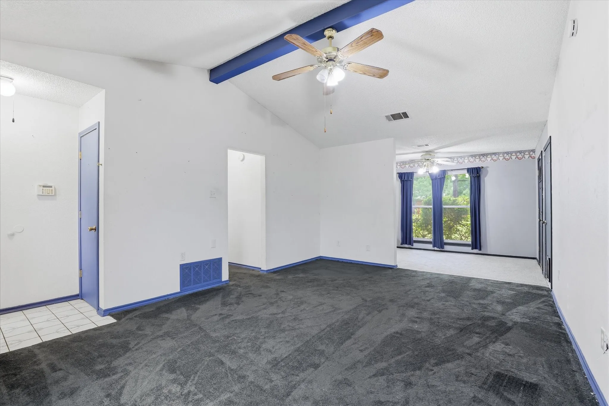 Single Family Residence For Sale in Tarrant County , 3509 Westgrove Drive, Arlington, Texas 76001, 3 Bedroom, 2 Bathroom, 1 Garage spaces, 974 Sqft, built in 1983, mls#21335025, Real Estate Agent in Arlington, Homes For Sale in Tarrant county, Homes For Sale in Arlington, Realtor in Arlington Texas, Real Estate Brokerage Independent Realty Texas, Luminita Cordes Realtor