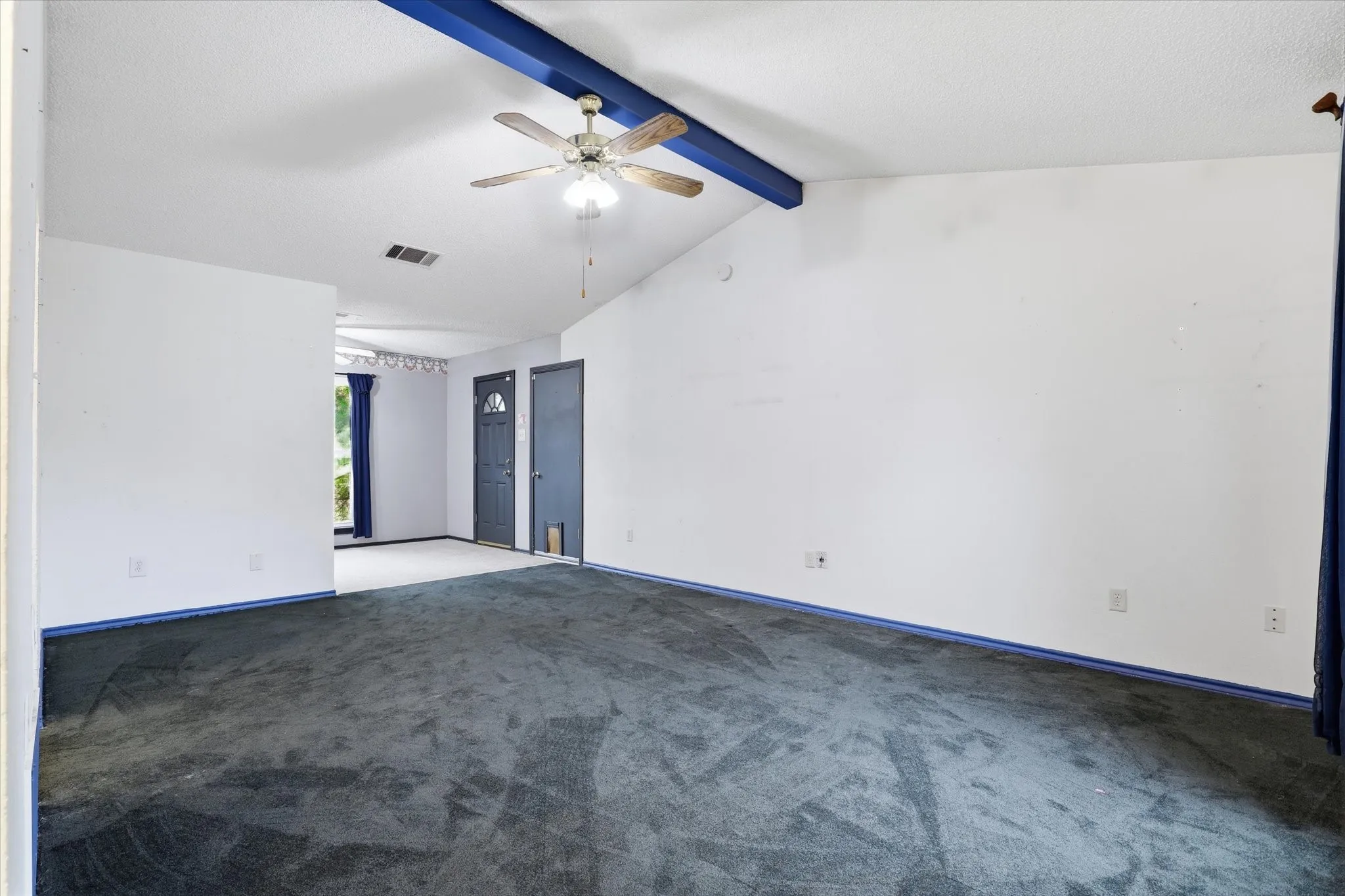 Single Family Residence For Sale in Tarrant County , 3509 Westgrove Drive, Arlington, Texas 76001, 3 Bedroom, 2 Bathroom, 1 Garage spaces, 974 Sqft, built in 1983, mls#21335025, Real Estate Agent in Arlington, Homes For Sale in Tarrant county, Homes For Sale in Arlington, Realtor in Arlington Texas, Real Estate Brokerage Independent Realty Texas, Luminita Cordes Realtor