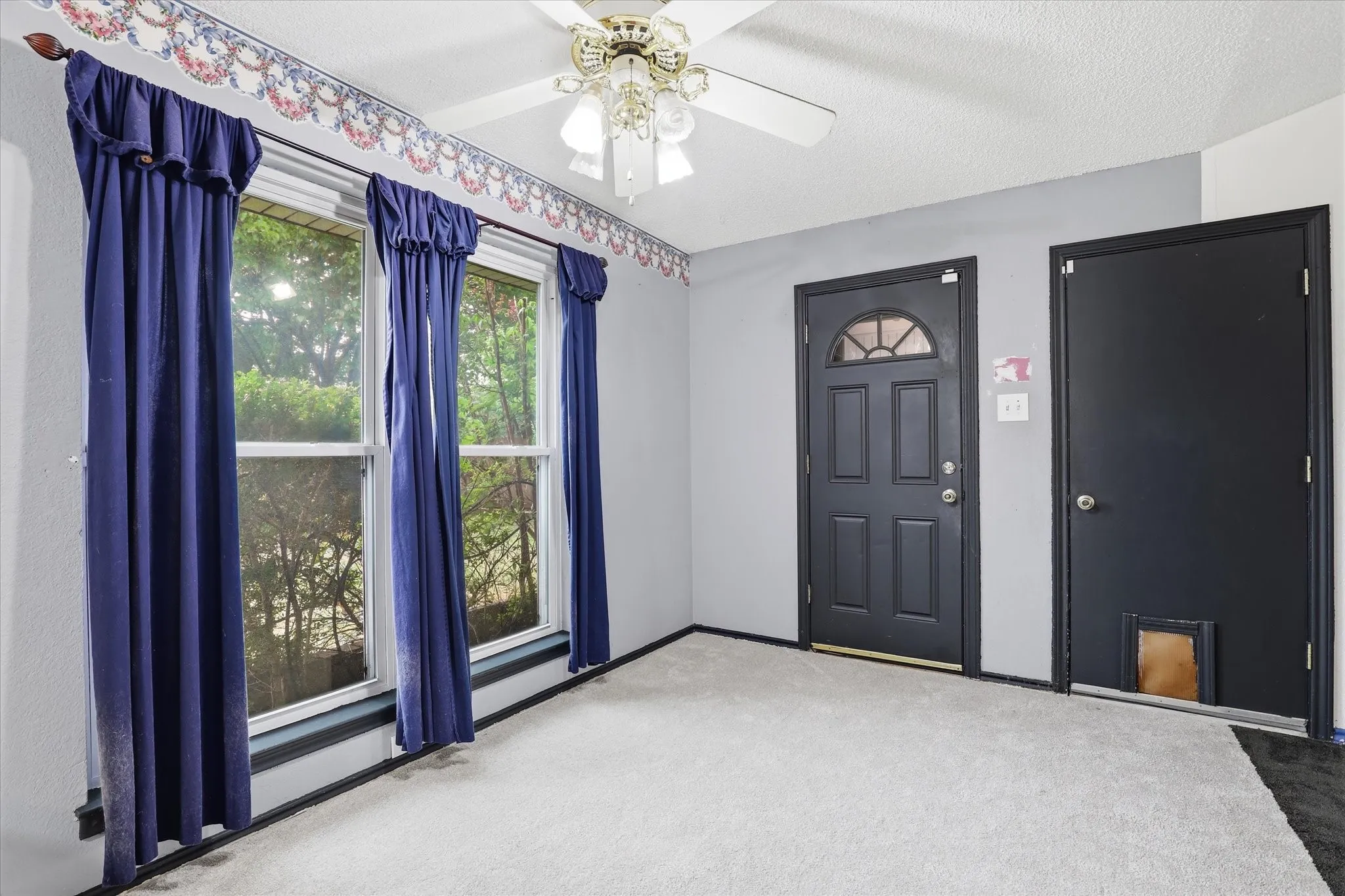 Single Family Residence For Sale in Tarrant County , 3509 Westgrove Drive, Arlington, Texas 76001, 3 Bedroom, 2 Bathroom, 1 Garage spaces, 974 Sqft, built in 1983, mls#21335025, Real Estate Agent in Arlington, Homes For Sale in Tarrant county, Homes For Sale in Arlington, Realtor in Arlington Texas, Real Estate Brokerage Independent Realty Texas, Luminita Cordes Realtor