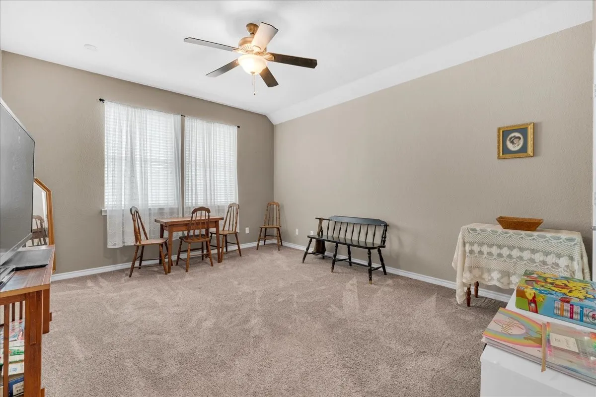 Single Family Residence For Sale in Ellis County , 2201 Somerset, Midlothian, Texas 76065, 4 Bedroom, 4 Bathroom, 3 Garage spaces, 4,020 Sqft, built in 2001, mls#21334132, Real Estate Agent in Midlothian, Homes For Sale in Ellis county, Homes For Sale in Midlothian, Realtor in Midlothian Texas, Real Estate Brokerage Independent Realty Texas, Luminita Cordes Realtor