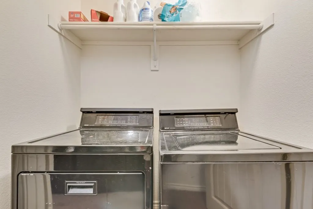 Single Family Residence For Sale in Dallas County , 4639 Cherbourg Street, Dallas, Texas 75216, 3 Bedroom, 2 Bathroom, 1 Garage spaces, 1,436 Sqft, built in 2017, mls#21335035, Real Estate Agent in Dallas, Homes For Sale in Dallas county, Homes For Sale in Dallas, Realtor in Dallas Texas, Real Estate Brokerage Independent Realty Texas, Luminita Cordes Realtor