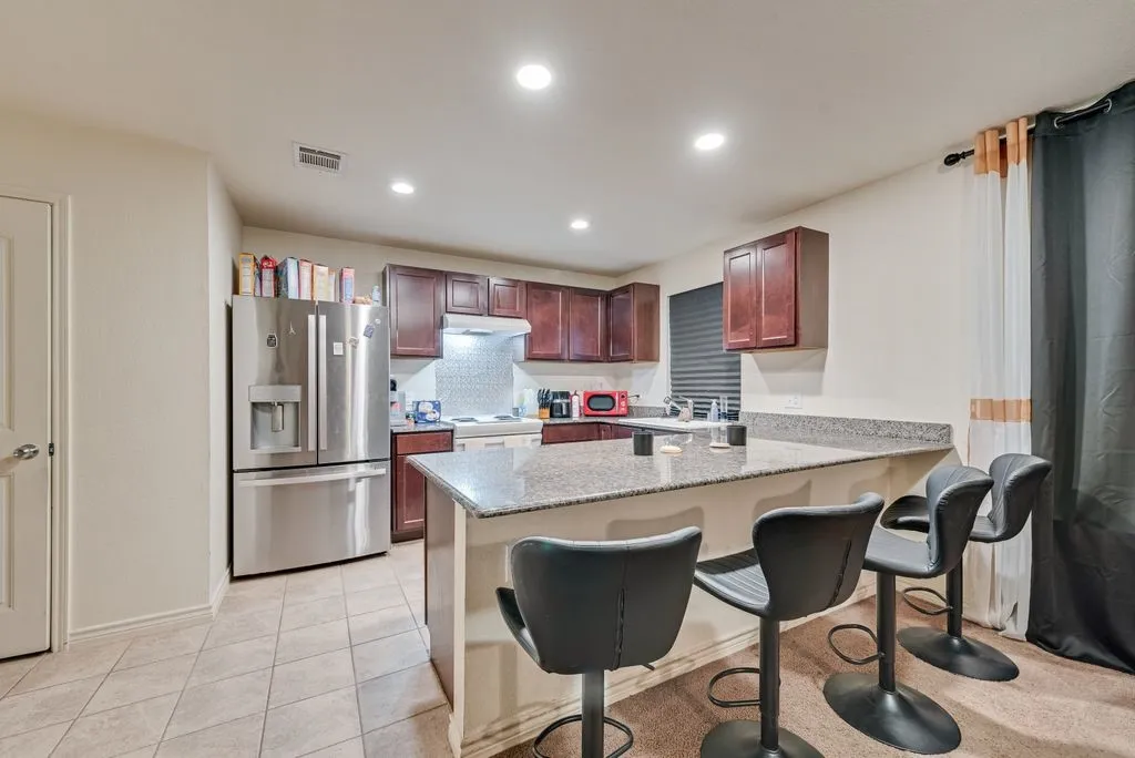 Single Family Residence For Sale in Dallas County , 4639 Cherbourg Street, Dallas, Texas 75216, 3 Bedroom, 2 Bathroom, 1 Garage spaces, 1,436 Sqft, built in 2017, mls#21335035, Real Estate Agent in Dallas, Homes For Sale in Dallas county, Homes For Sale in Dallas, Realtor in Dallas Texas, Real Estate Brokerage Independent Realty Texas, Luminita Cordes Realtor