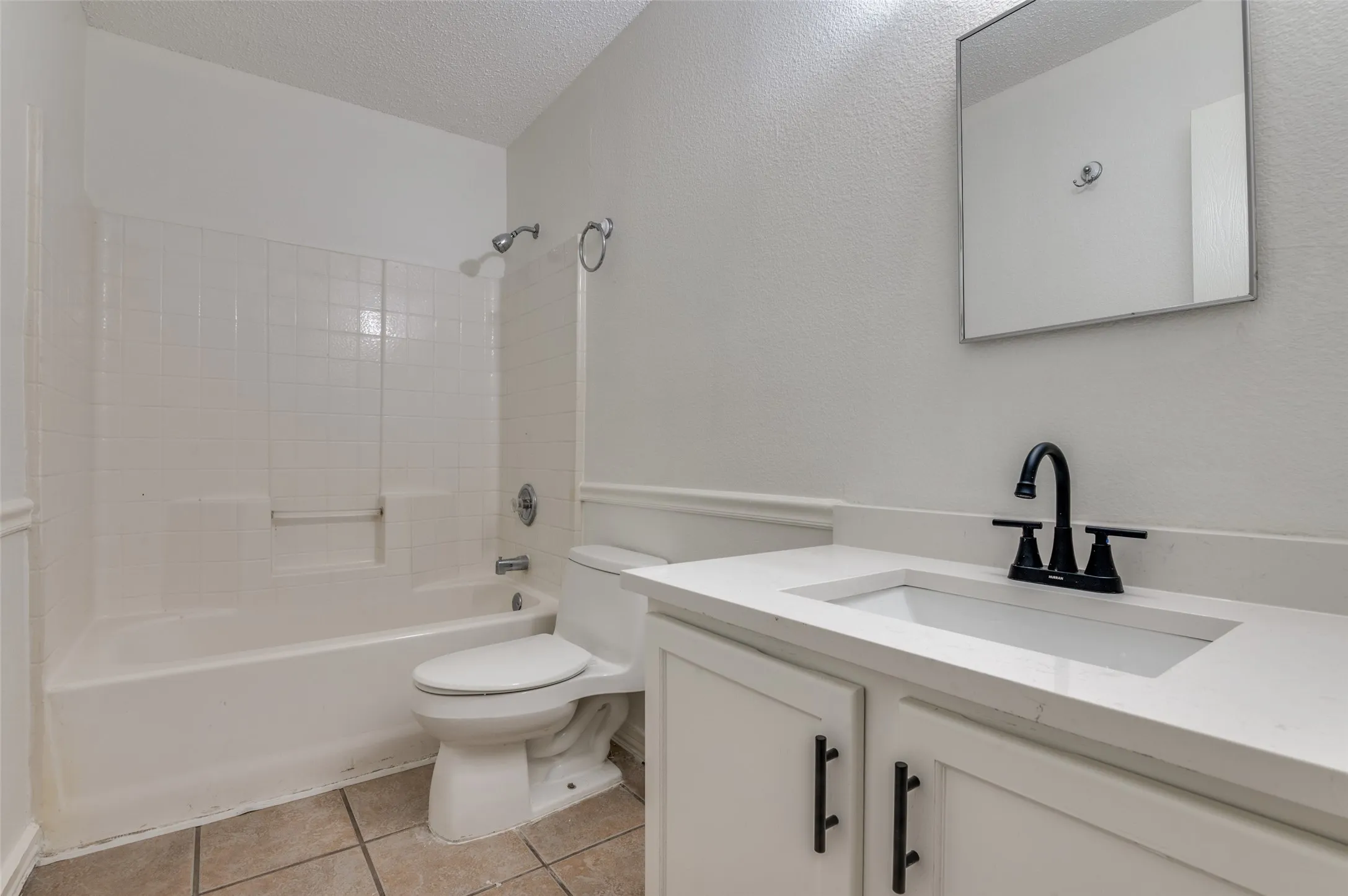 Single Family Residence For Sale in Tarrant County , 1122 Mazourka Drive, Arlington, Texas 76001, 4 Bedroom, 3 Bathroom, 2 Garage spaces, 2,594 Sqft, built in 1999, mls#21335049, Real Estate Agent in Arlington, Homes For Sale in Tarrant county, Homes For Sale in Arlington, Realtor in Arlington Texas, Real Estate Brokerage Independent Realty Texas, Luminita Cordes Realtor
