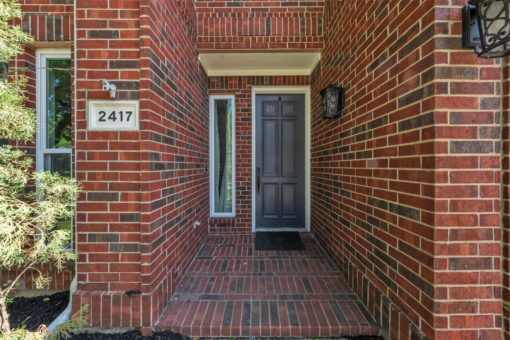 Single Family Residence For Rent in Tarrant County , 2417 Bonham Trail, Grapevine, Texas 76051, 4 Bedroom, 3 Bathroom, 2 Garage spaces, 3,084 Sqft, built in 1995, mls#21333955, Real Estate Agent in Grapevine, Homes For Rent in Tarrant county, Homes For Rent in Grapevine, Realtor in Grapevine Texas, Real Estate Brokerage Independent Realty Texas, Luminita Cordes Realtor